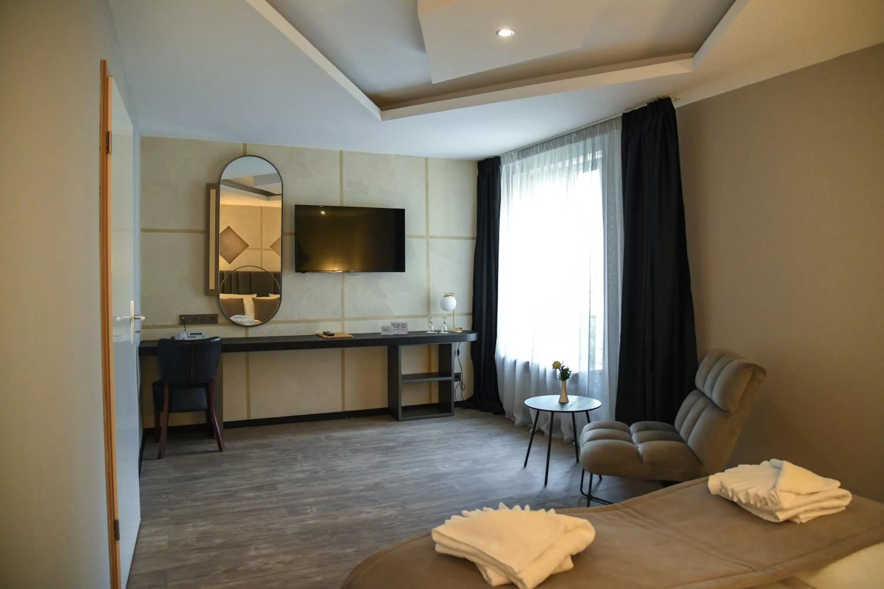 Photo of the whole room in Hotel Zum Weissen Ross