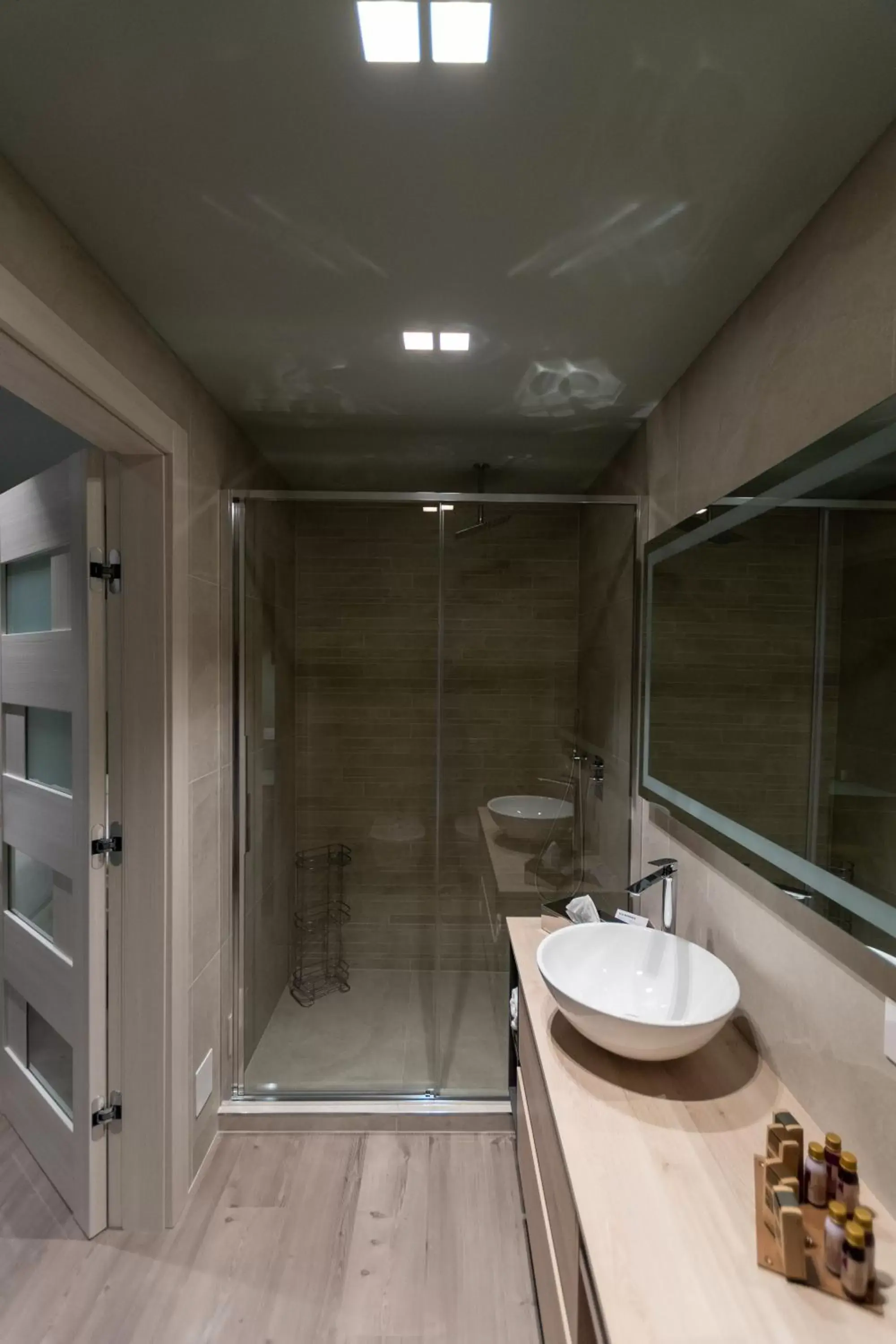Bathroom in DiVino Rooms Deluxe