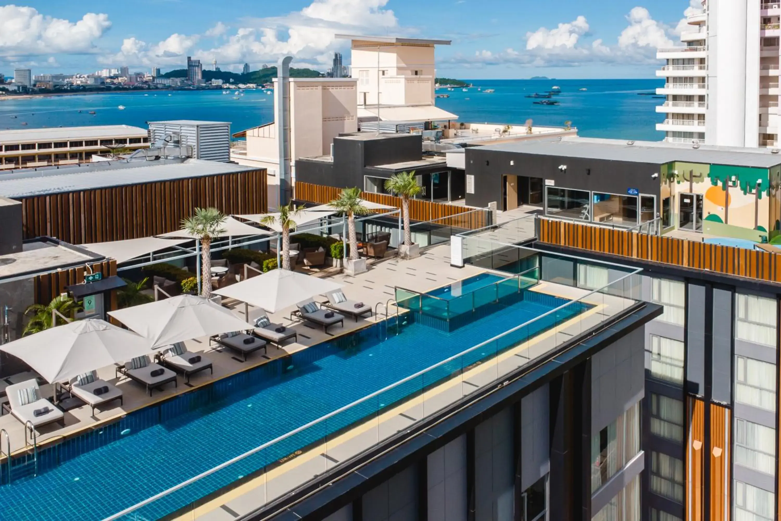 Property building, Pool View in Courtyard by Marriott North Pattaya