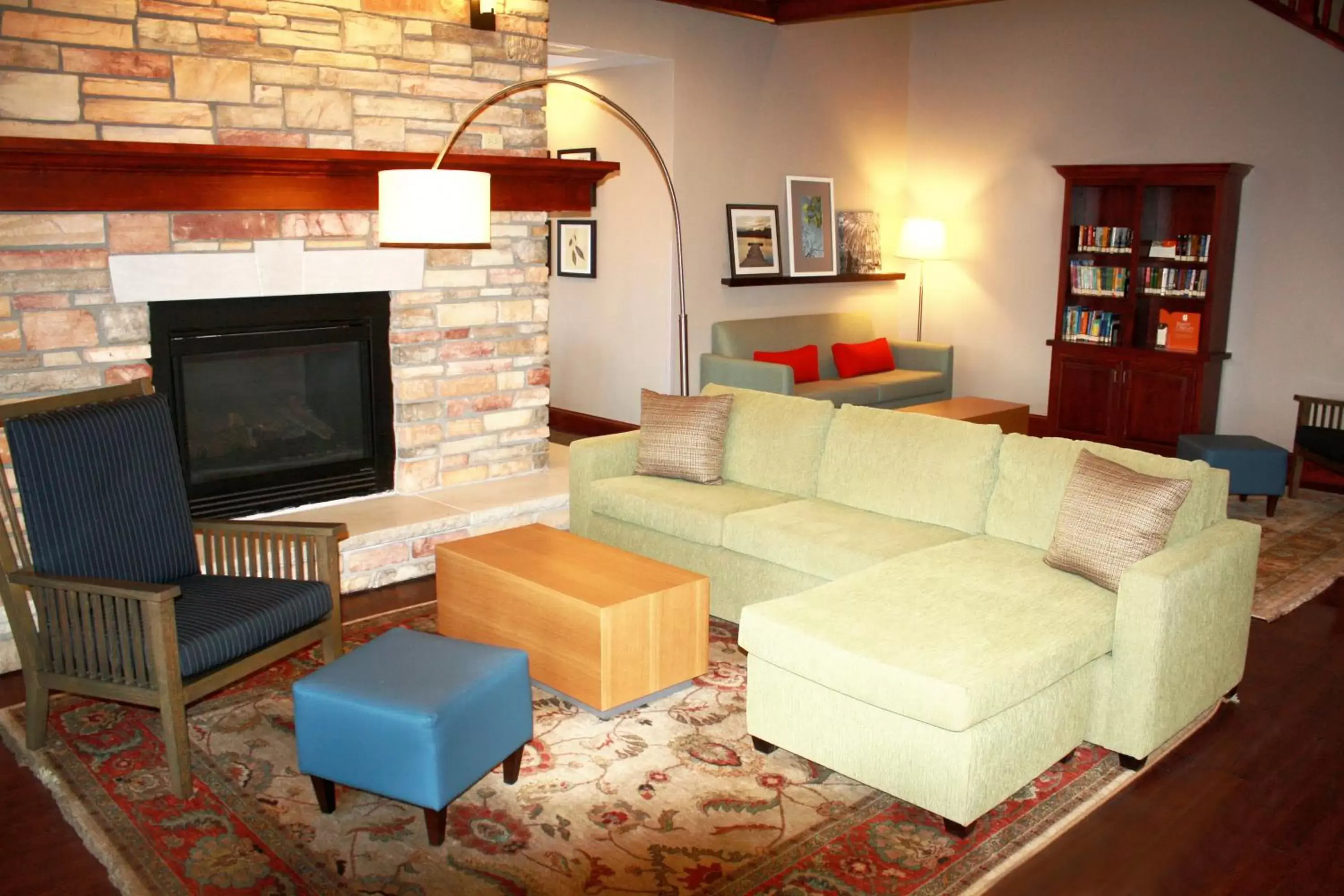 Lobby or reception, Seating Area in Country Inn & Suites by Radisson, Red Wing, MN