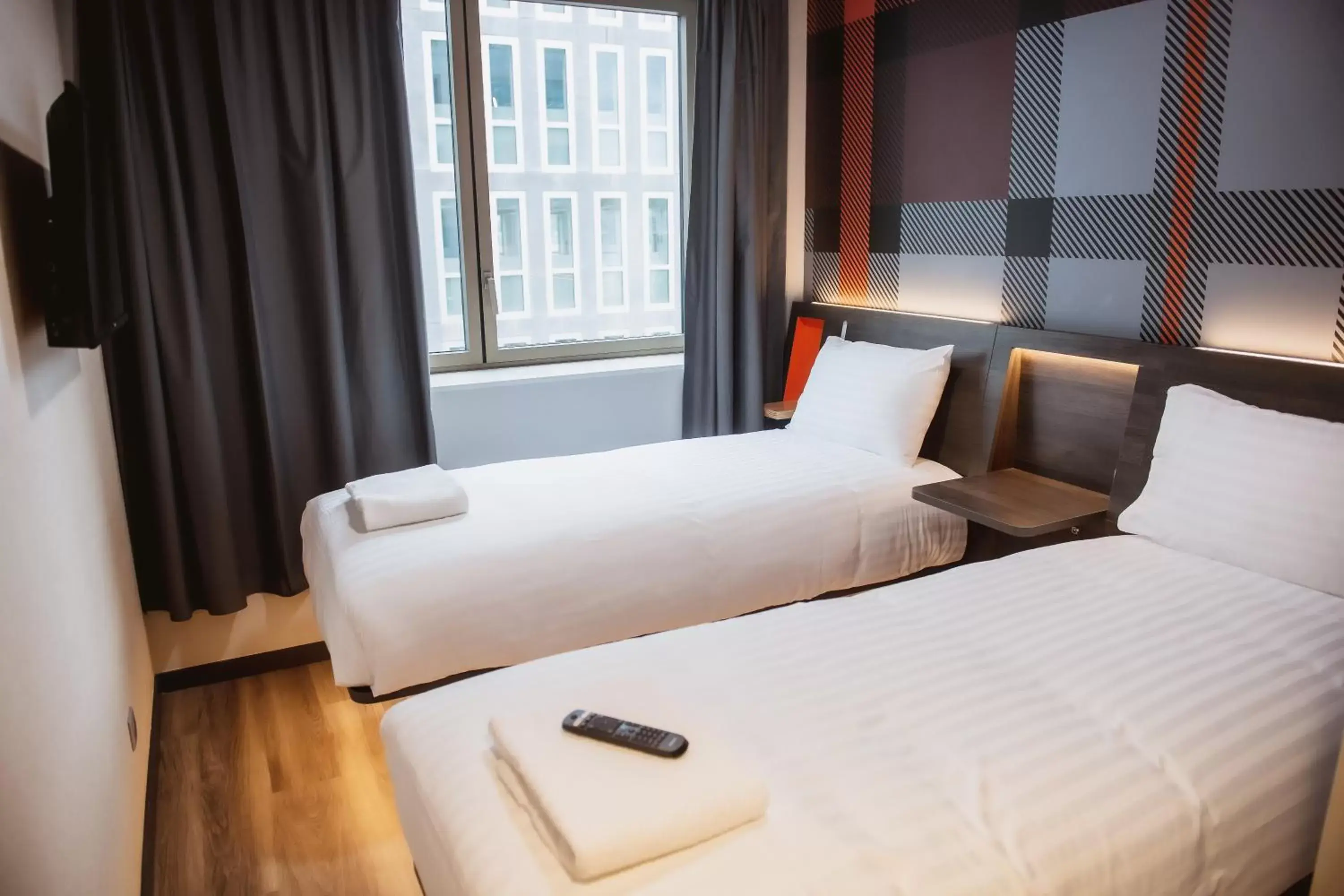 Bedroom, Bed in easyHotel Paris Nord Aubervilliers