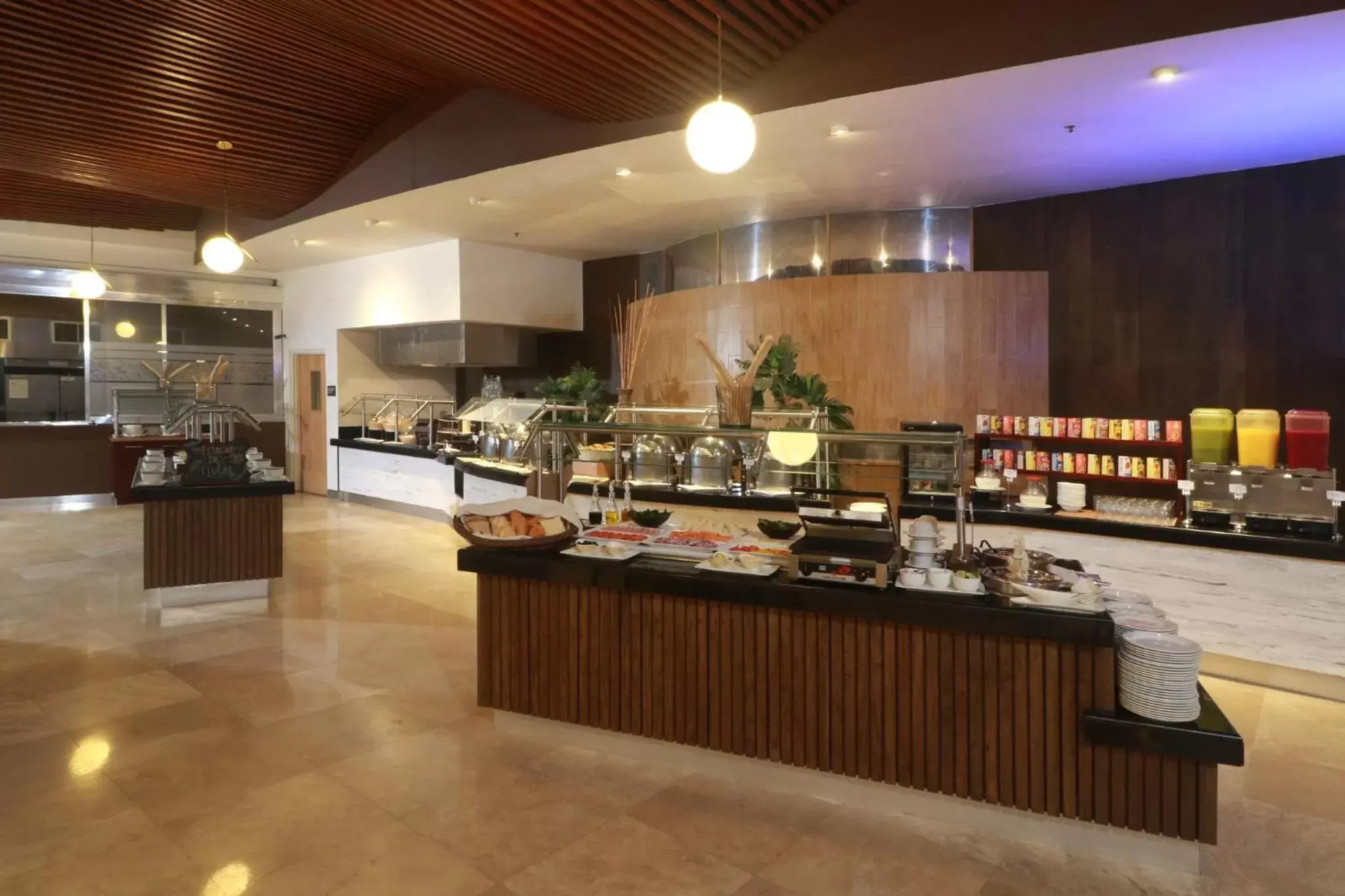 Breakfast, Restaurant/Places to Eat in Holiday Inn Tuxpan - Convention Center, an IHG Hotel