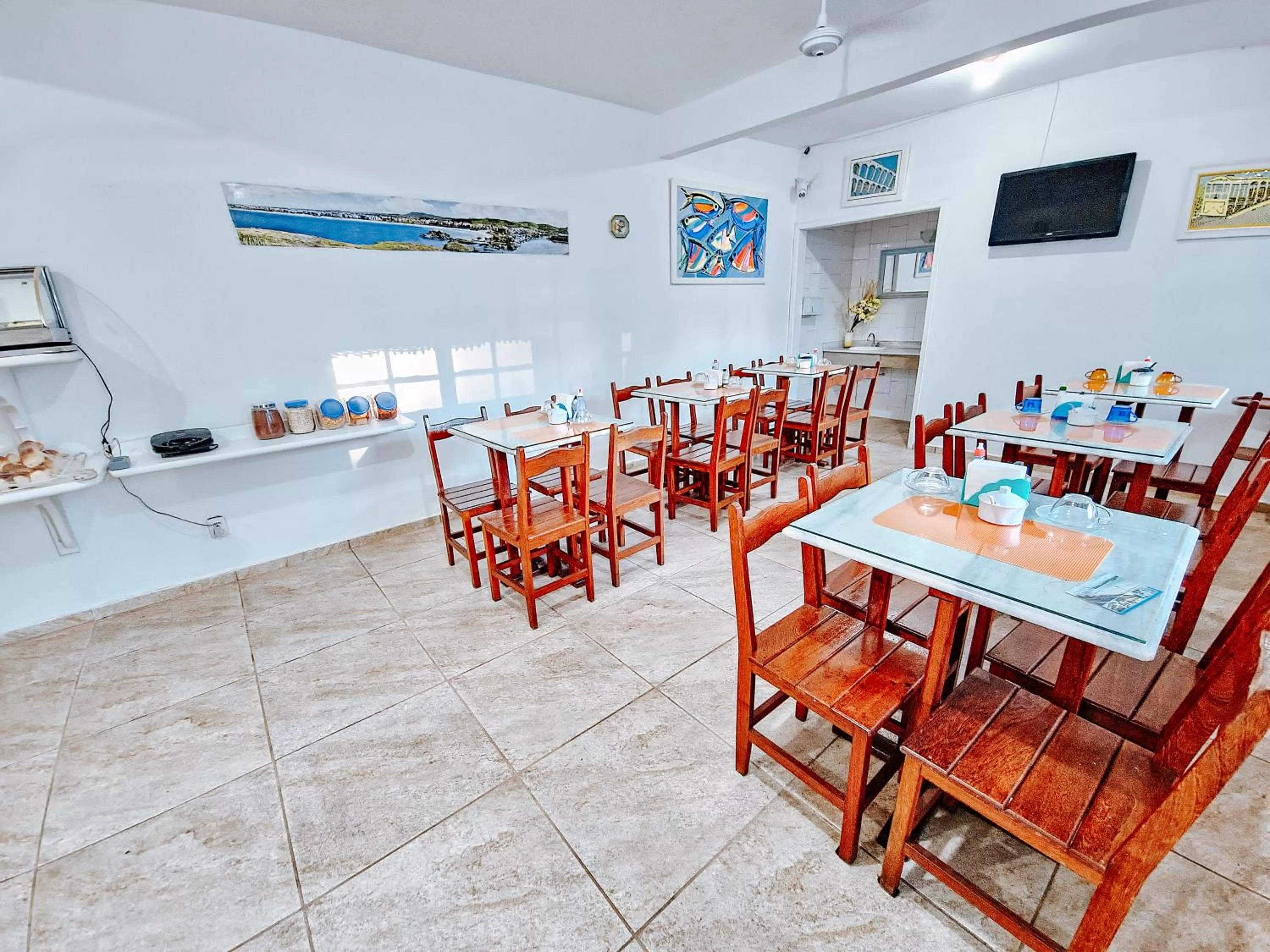 Dining area in Suítes Água Marinha