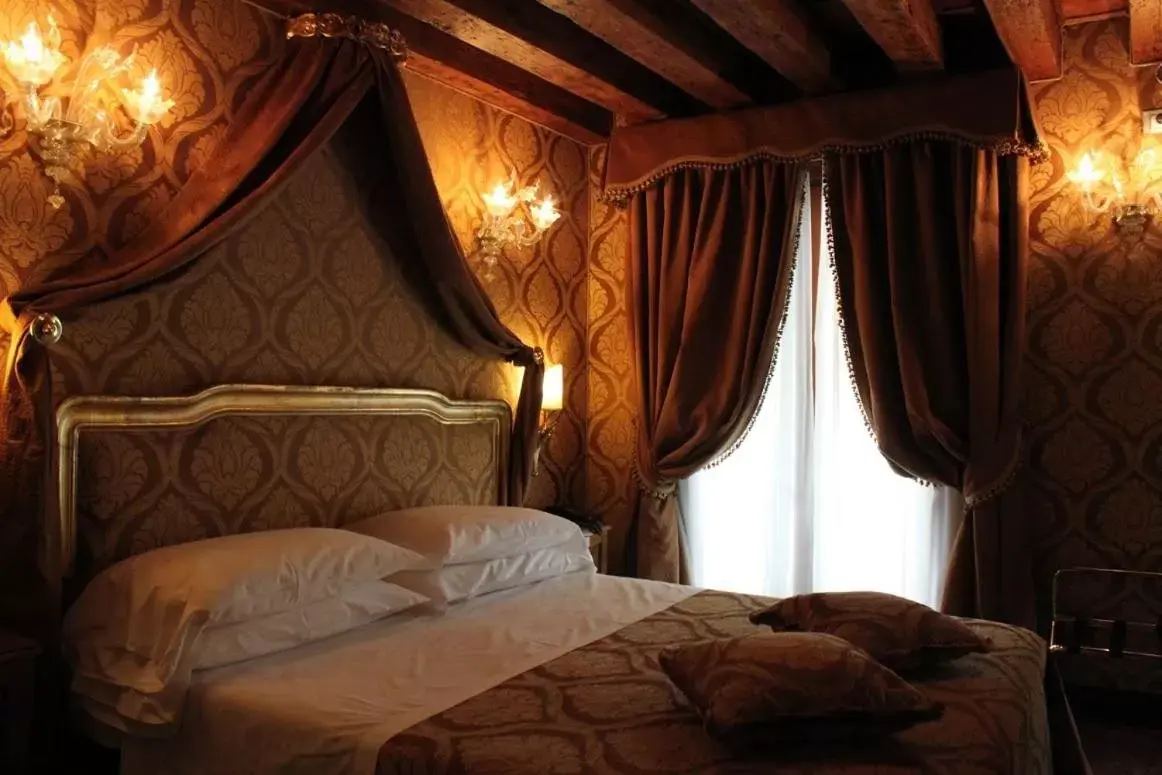 Bed in Hotel Palazzo Abadessa