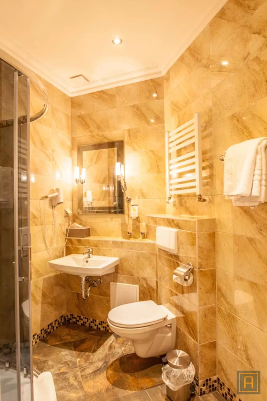 Bathroom in Hotel Silesia