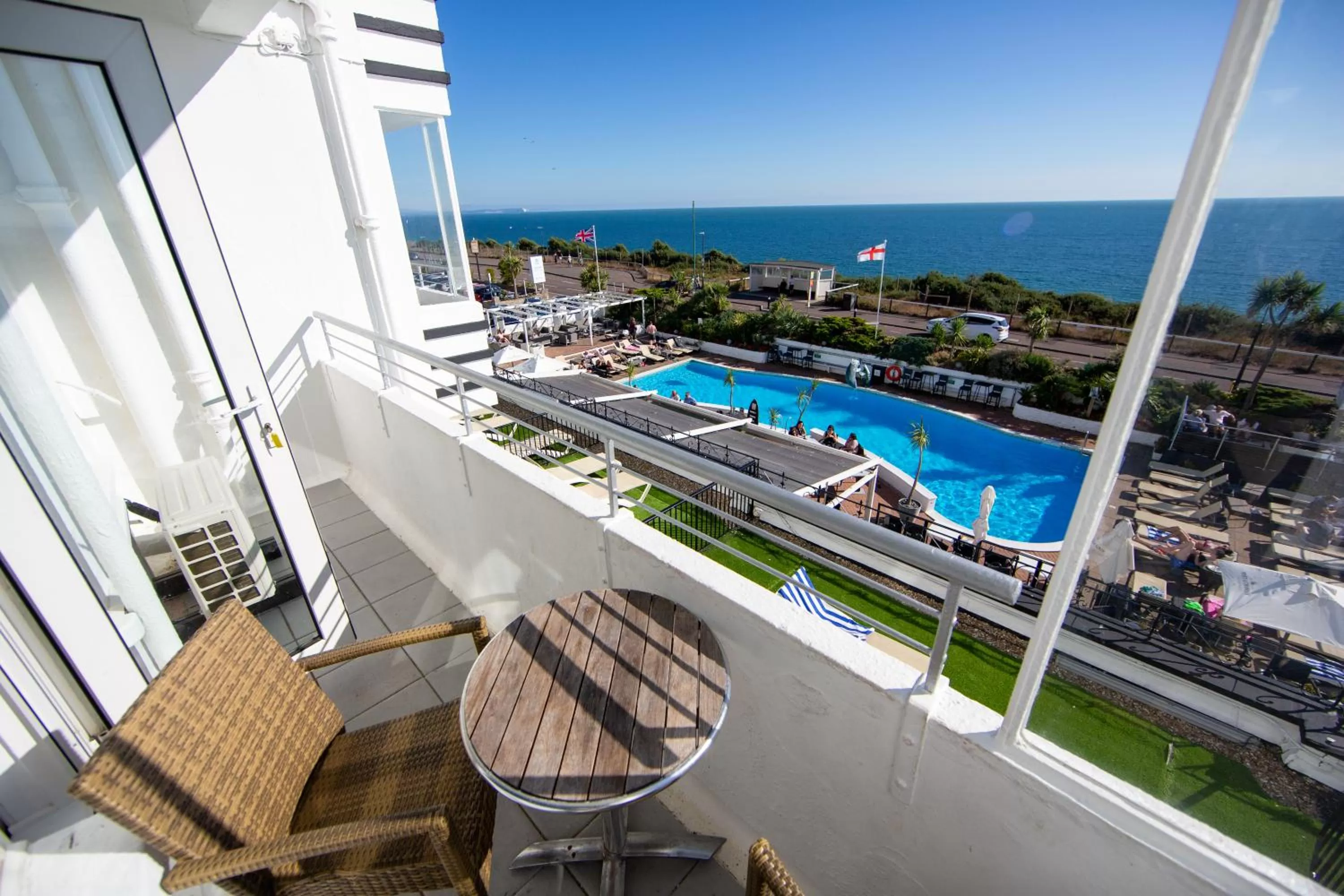 Day in Cumberland Hotel - OCEANA COLLECTION