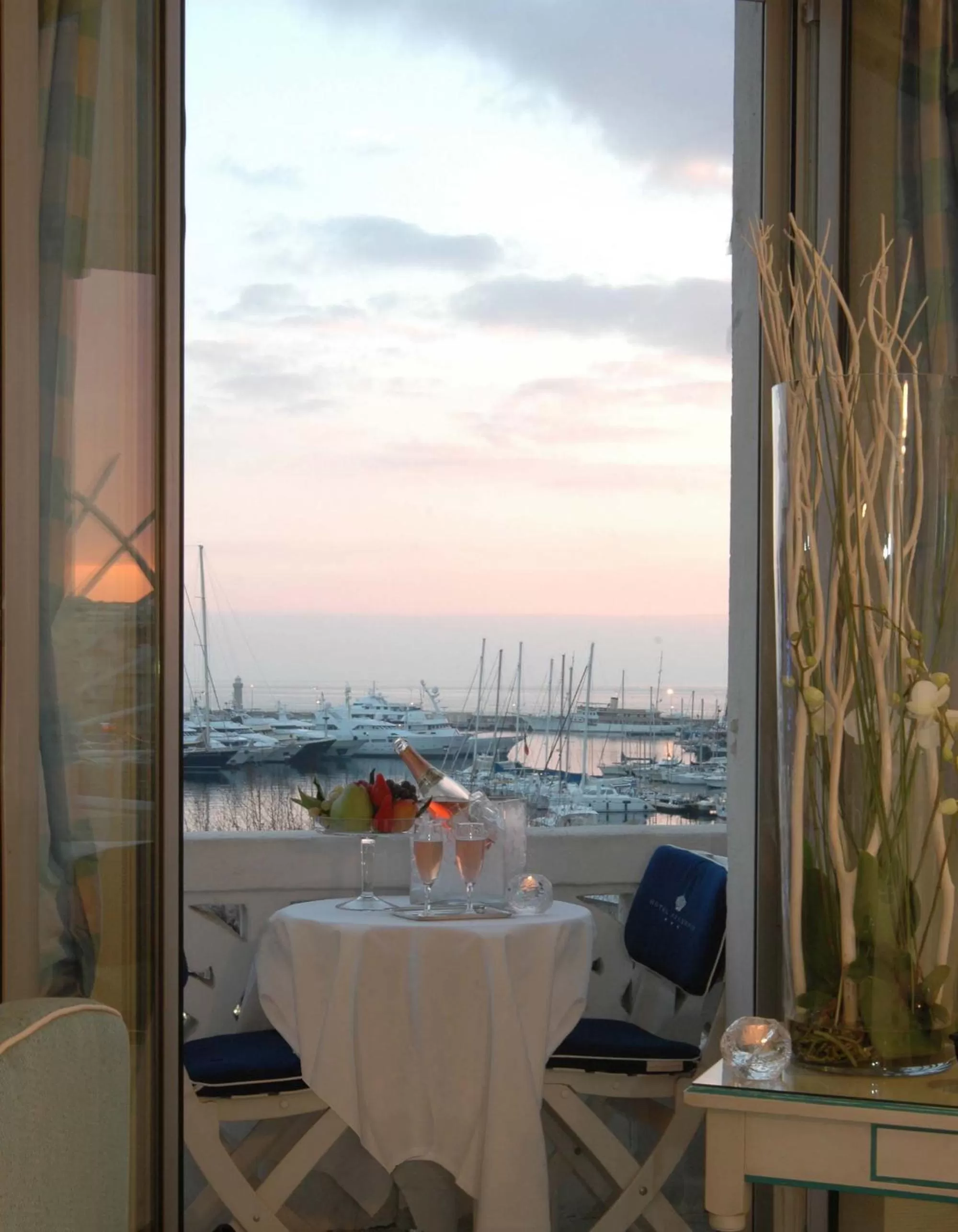 Street view in Hotel Splendid