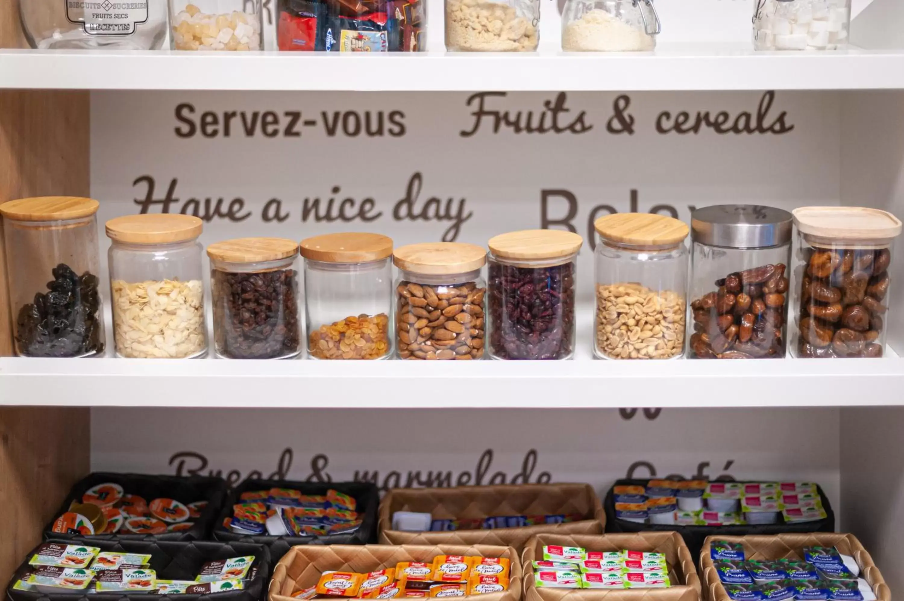 Continental breakfast in Privilodges Lyon