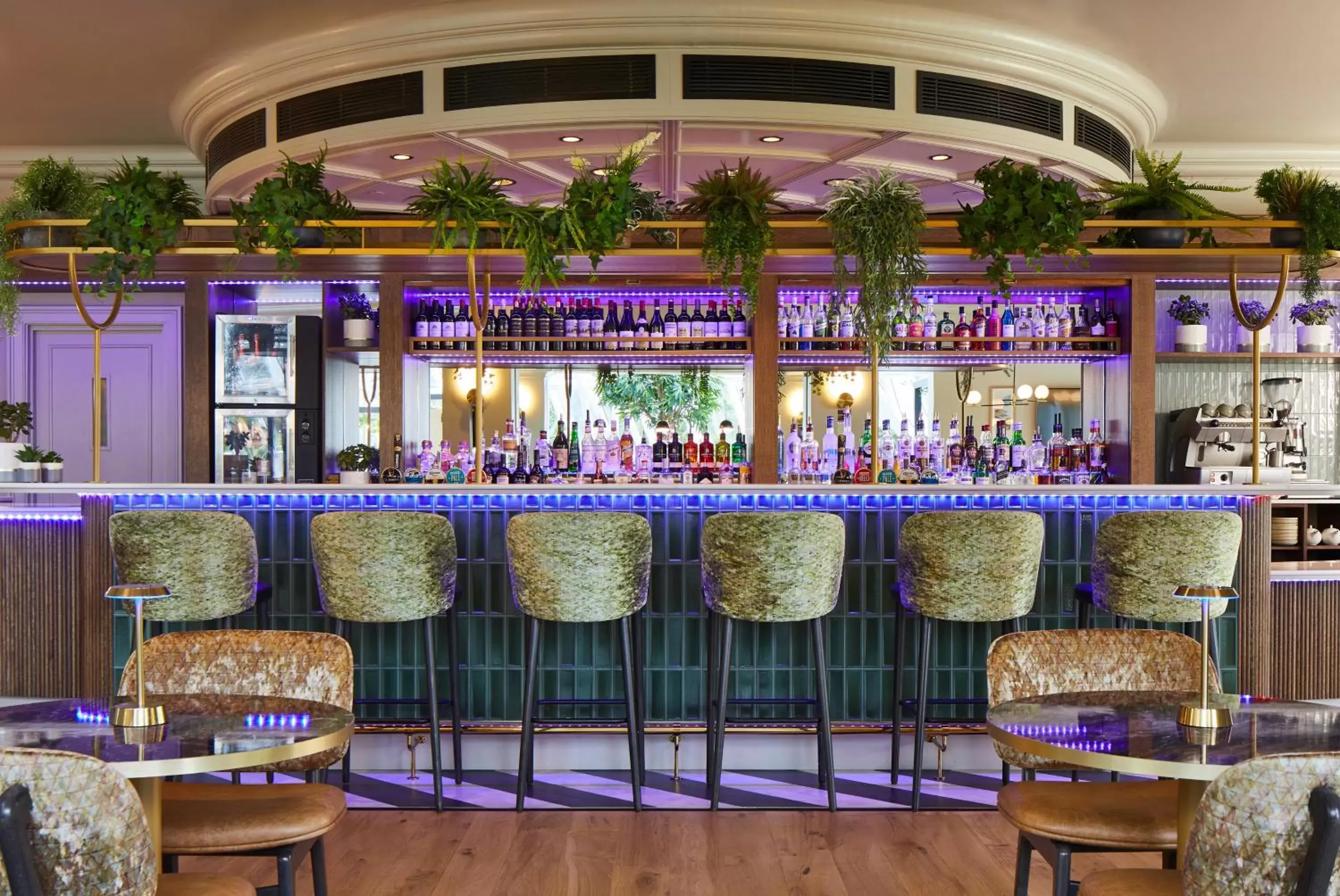 Lounge or bar, Lounge/Bar in Leonardo Royal Southampton Grand Harbour