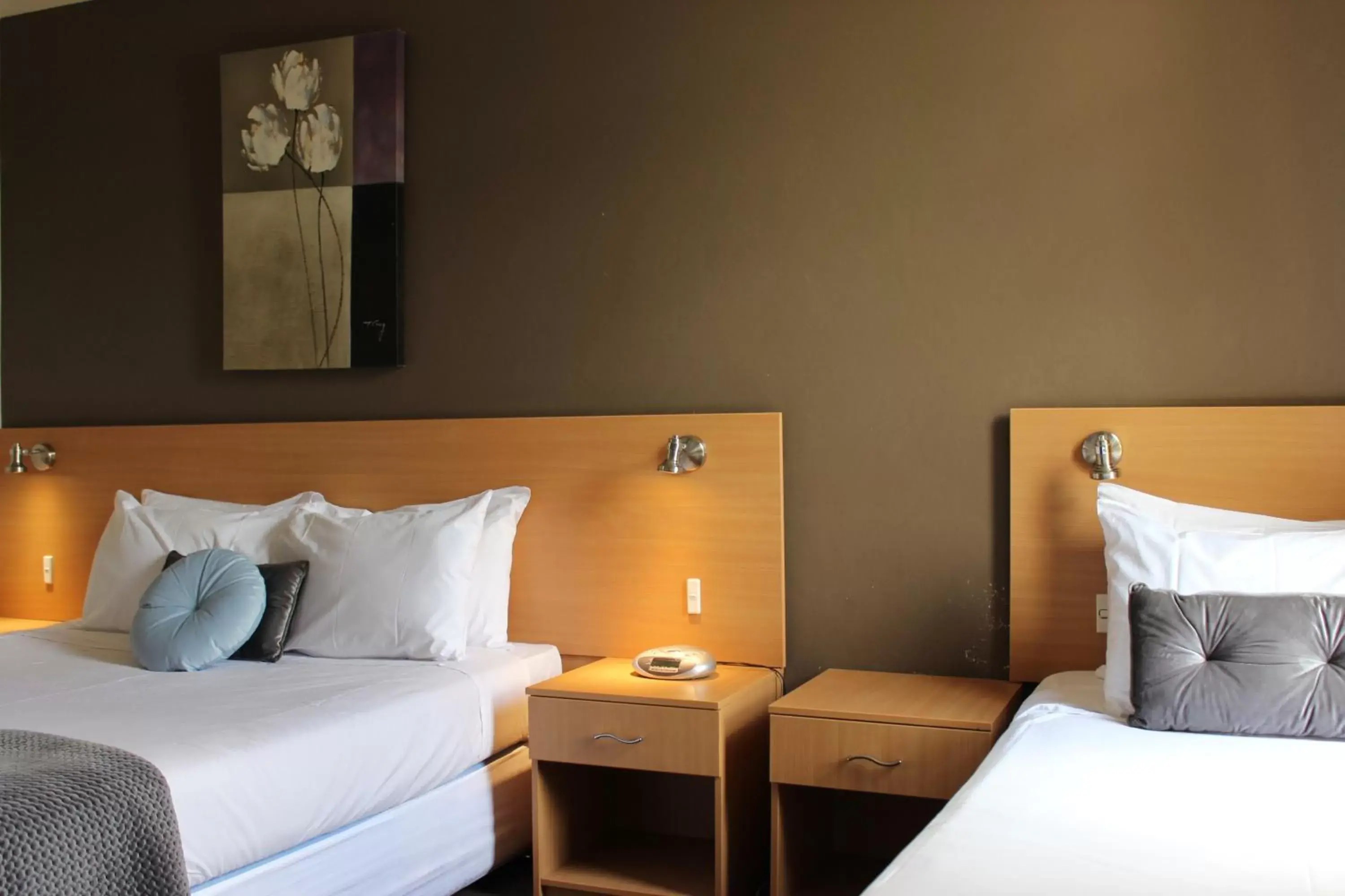 Bedroom, Bed in El Toro Motor Inn