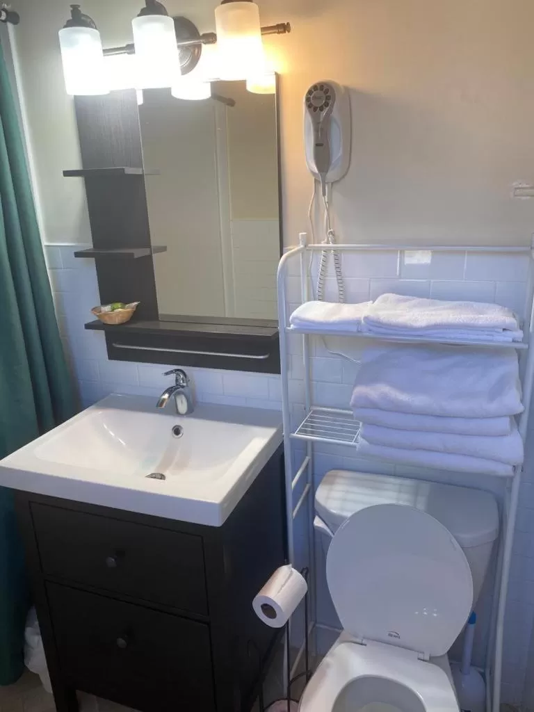 Huron Sands Motel and Restaurant