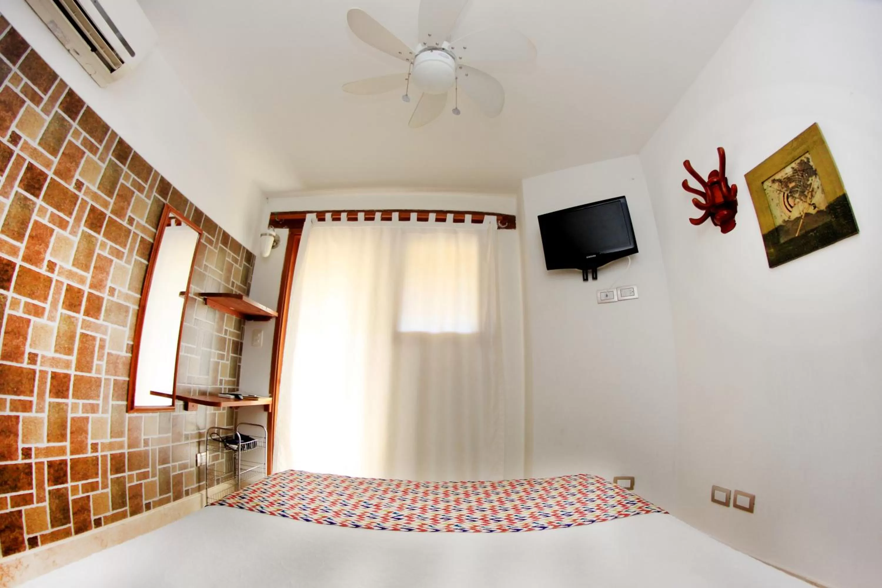 Day, TV/Entertainment Center in Hotel Casa Gloria Boutique