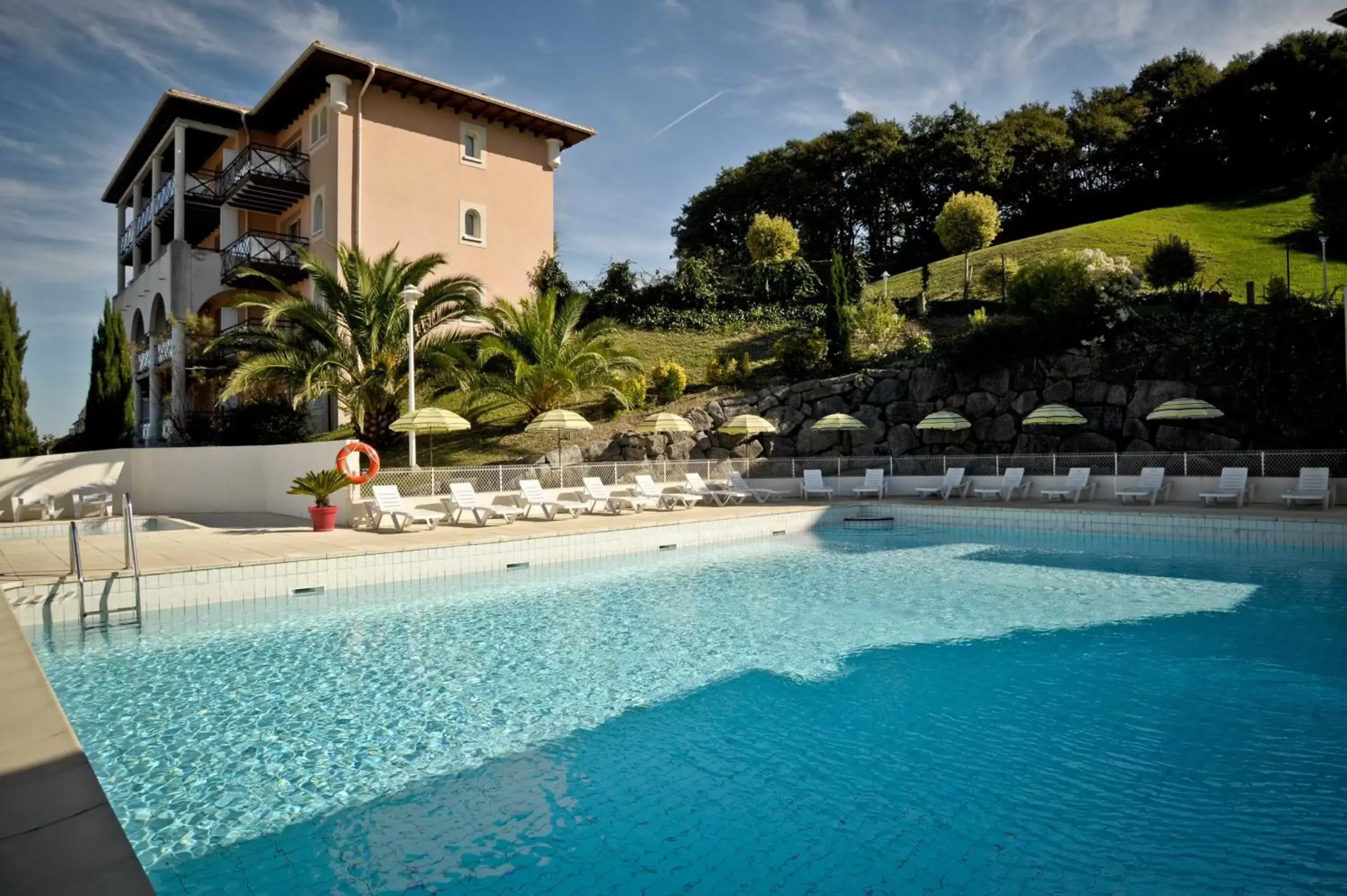 Swimming Pool in Résidence Mer & Golf Soko-Eder