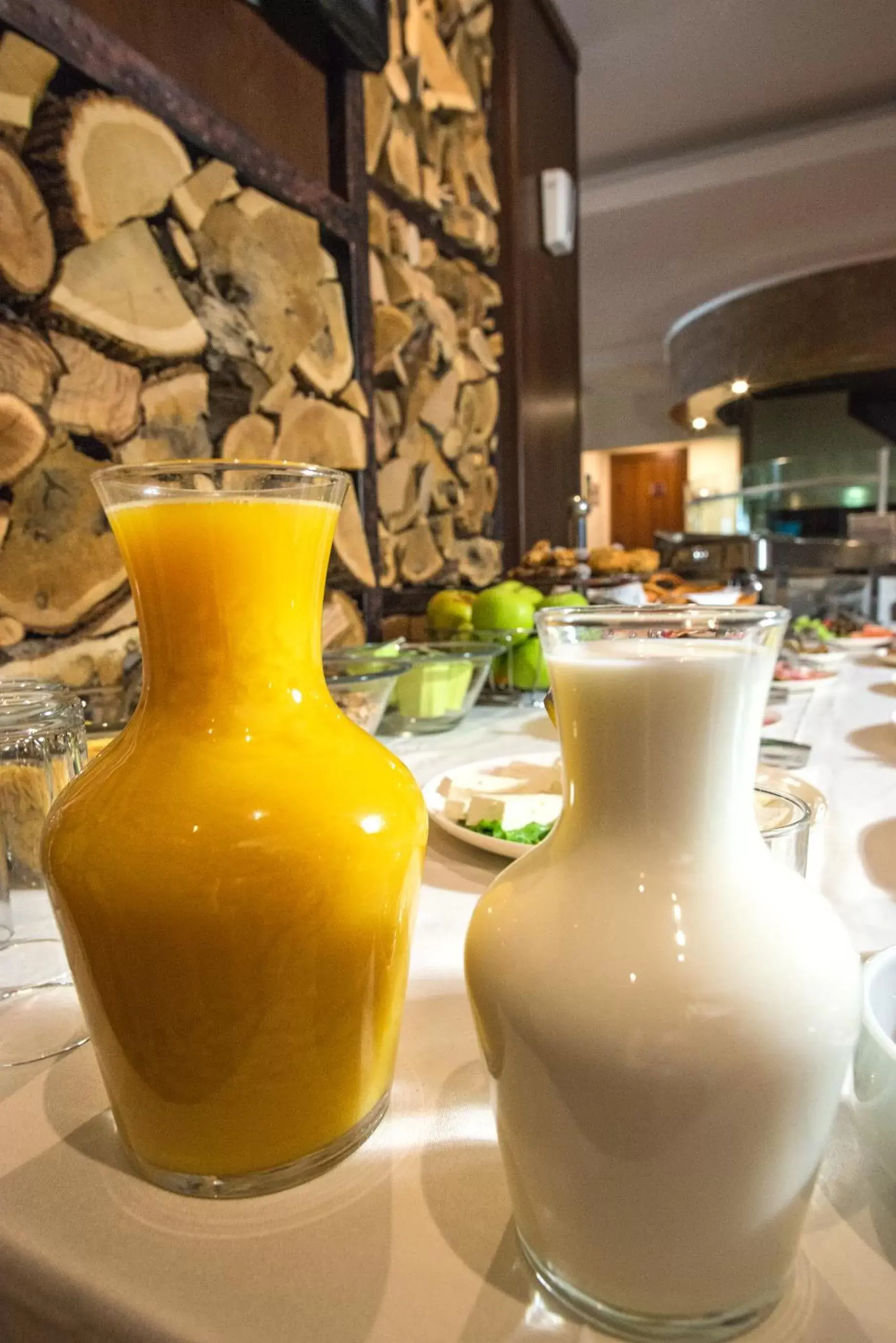 Buffet breakfast, Drinks in Uniqato Hotel