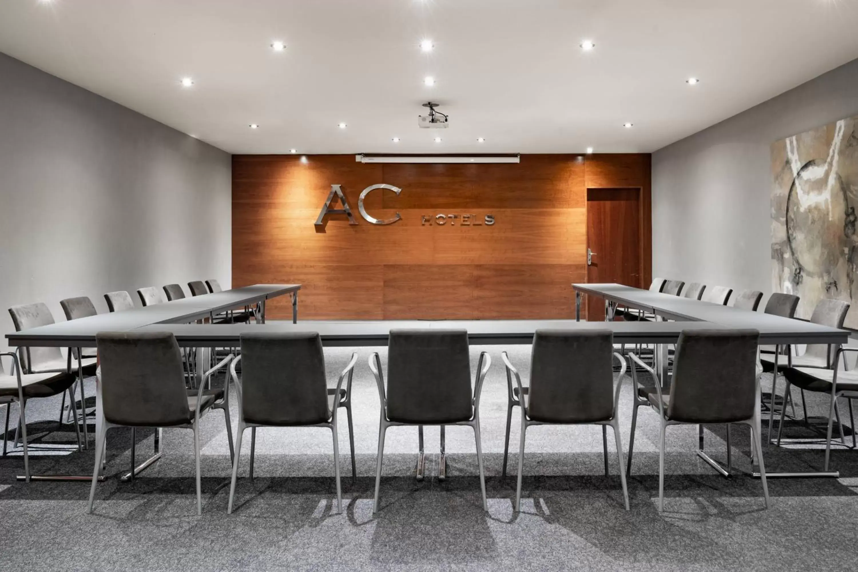 Meeting/conference room in AC Hotel Badajoz by Marriott