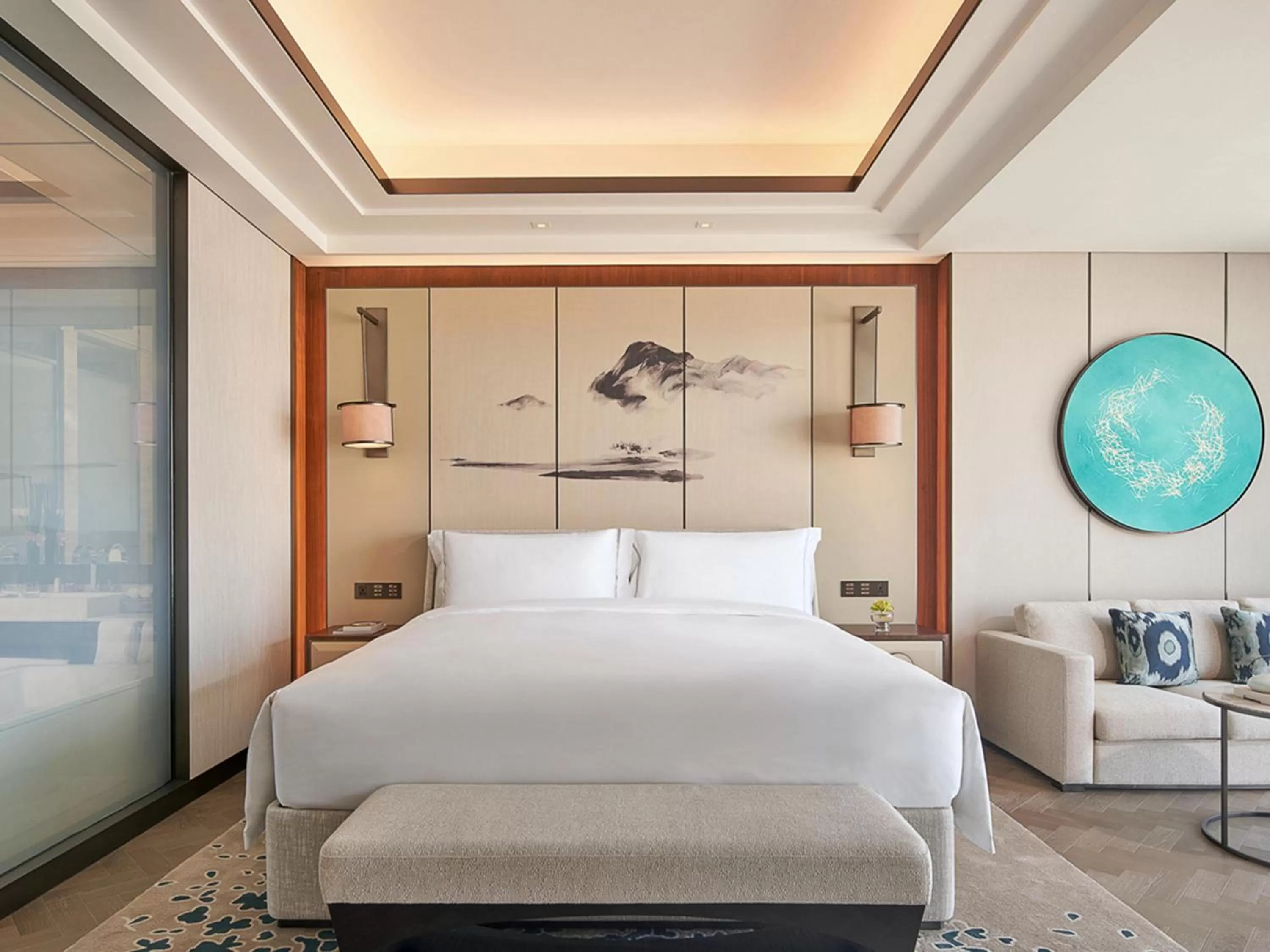 Bedroom, Bed in Raffles Shenzhen, Situated in the heart of One Shenzhen Bay, Book Now to Enjoy Free Minibar and Happy Hour Privileges at Long Bar on 71F