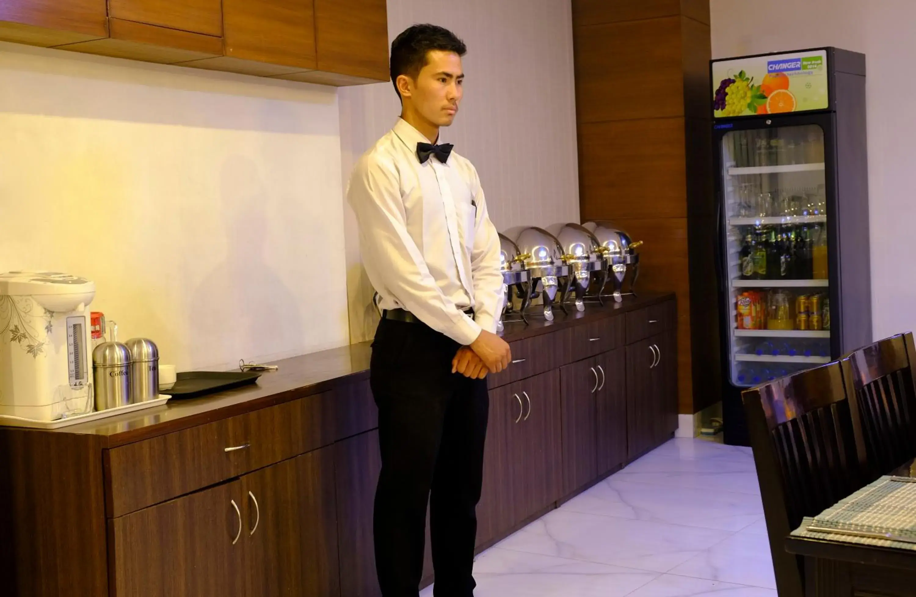 Restaurant/places to eat, Staff in Hotel Regal Airport