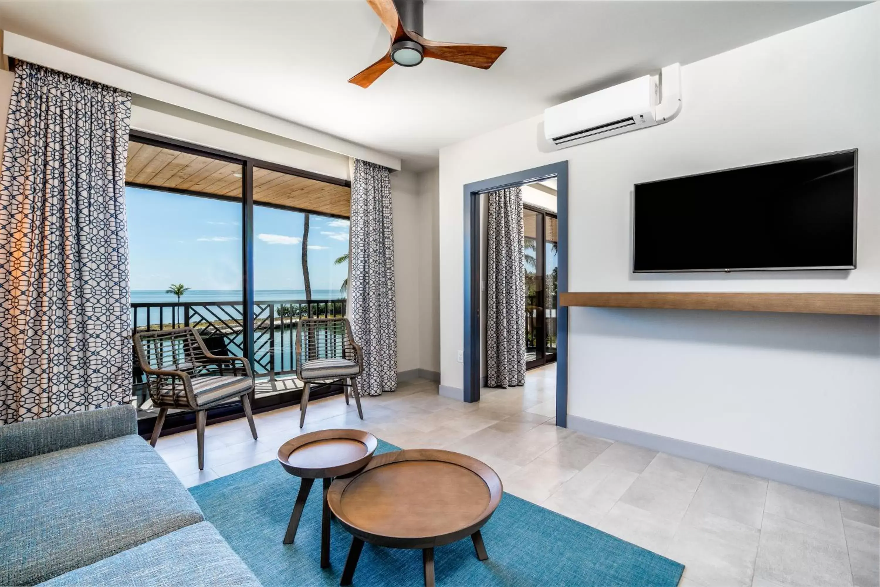 Living room in Chesapeake Beach Resort Living room in Chesapeake Beach Resort