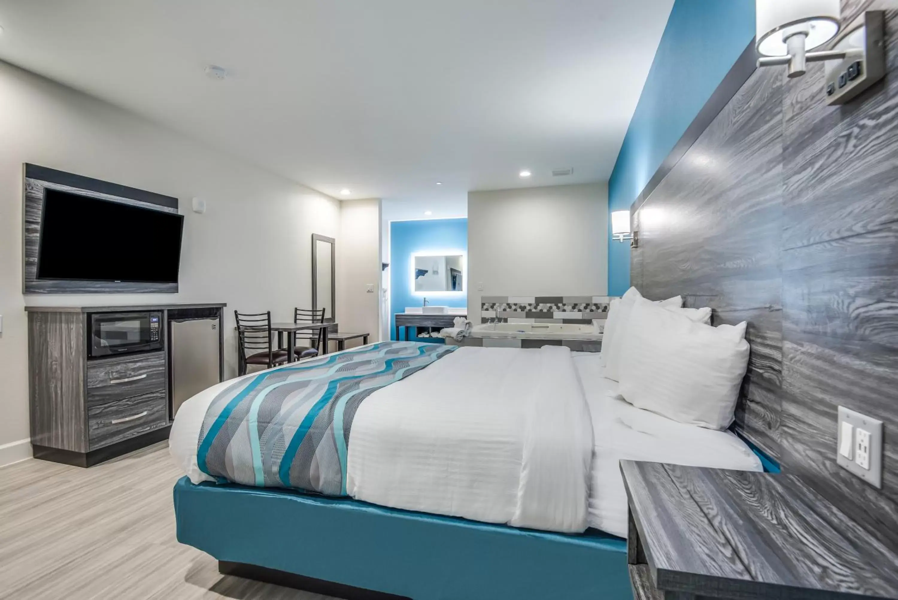 Bed in Americas Best Value Inn & Suites Houston at Hwy 6
