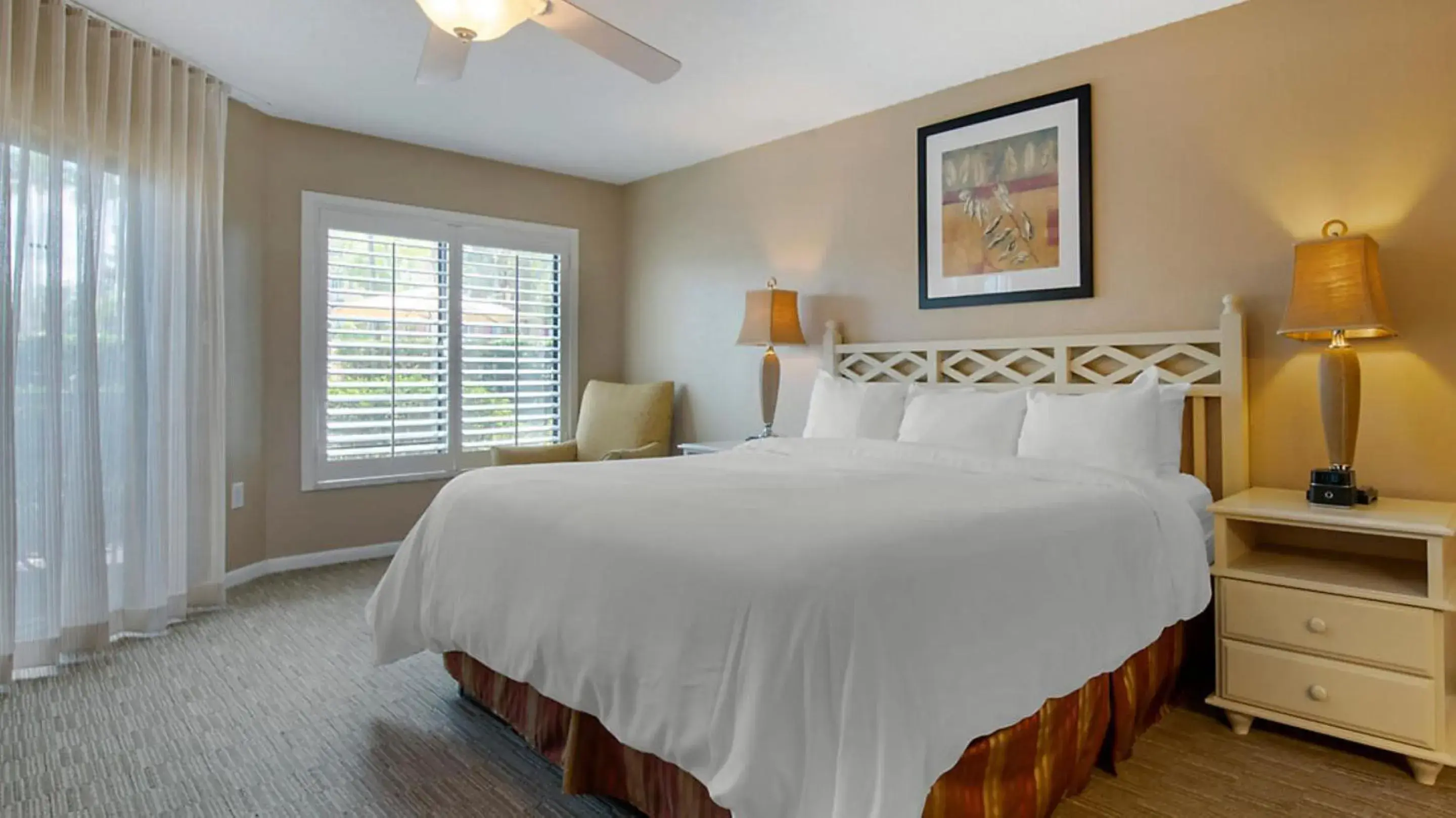 Bed in Bluegreen Vacations Orlando's Sunshine Resort