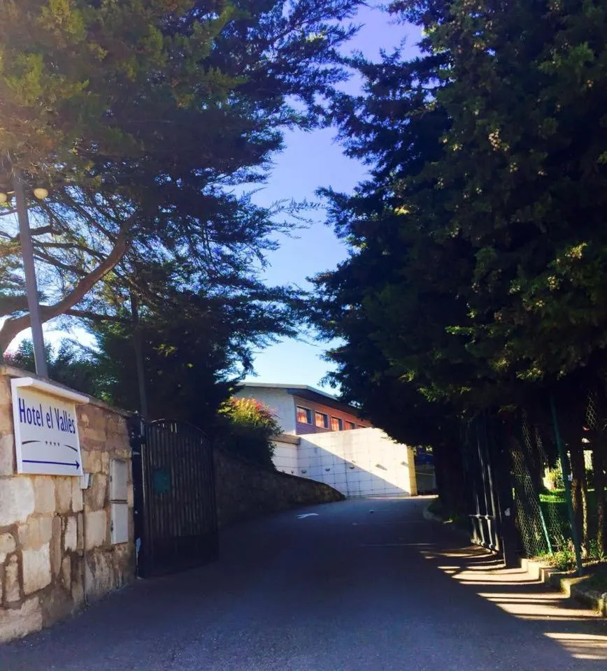 Property logo or sign in Hotel Restaurante El Valles 4 ESTRELLAS