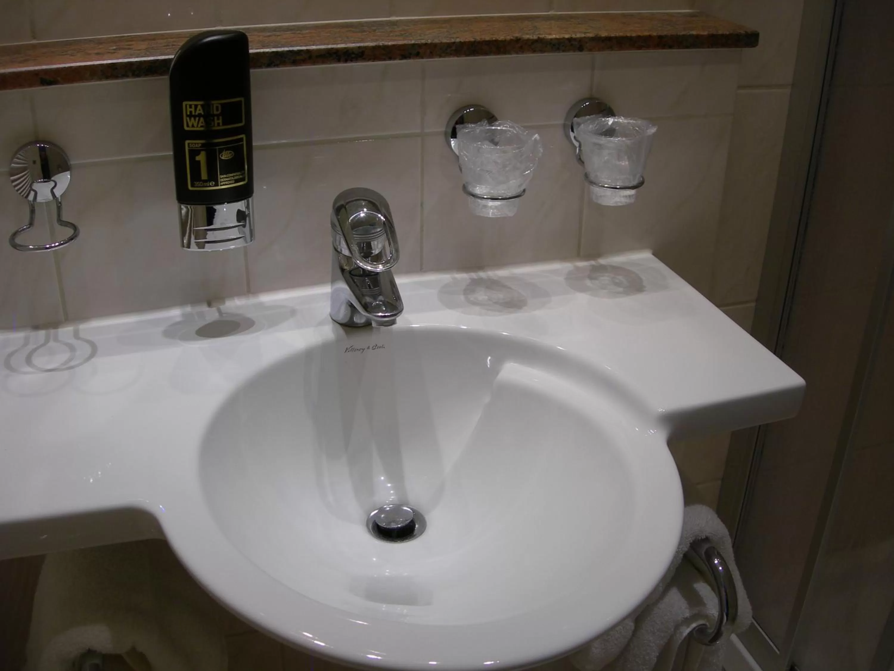 Bathroom in Apart Hotel Norden