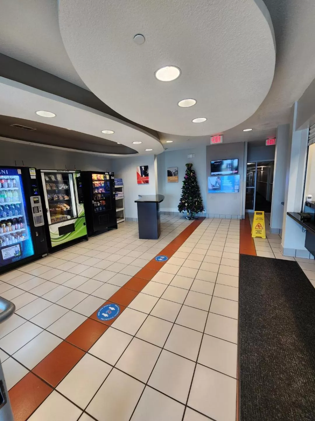 Lobby or reception in Motel 6-Biloxi, MS - Beach
