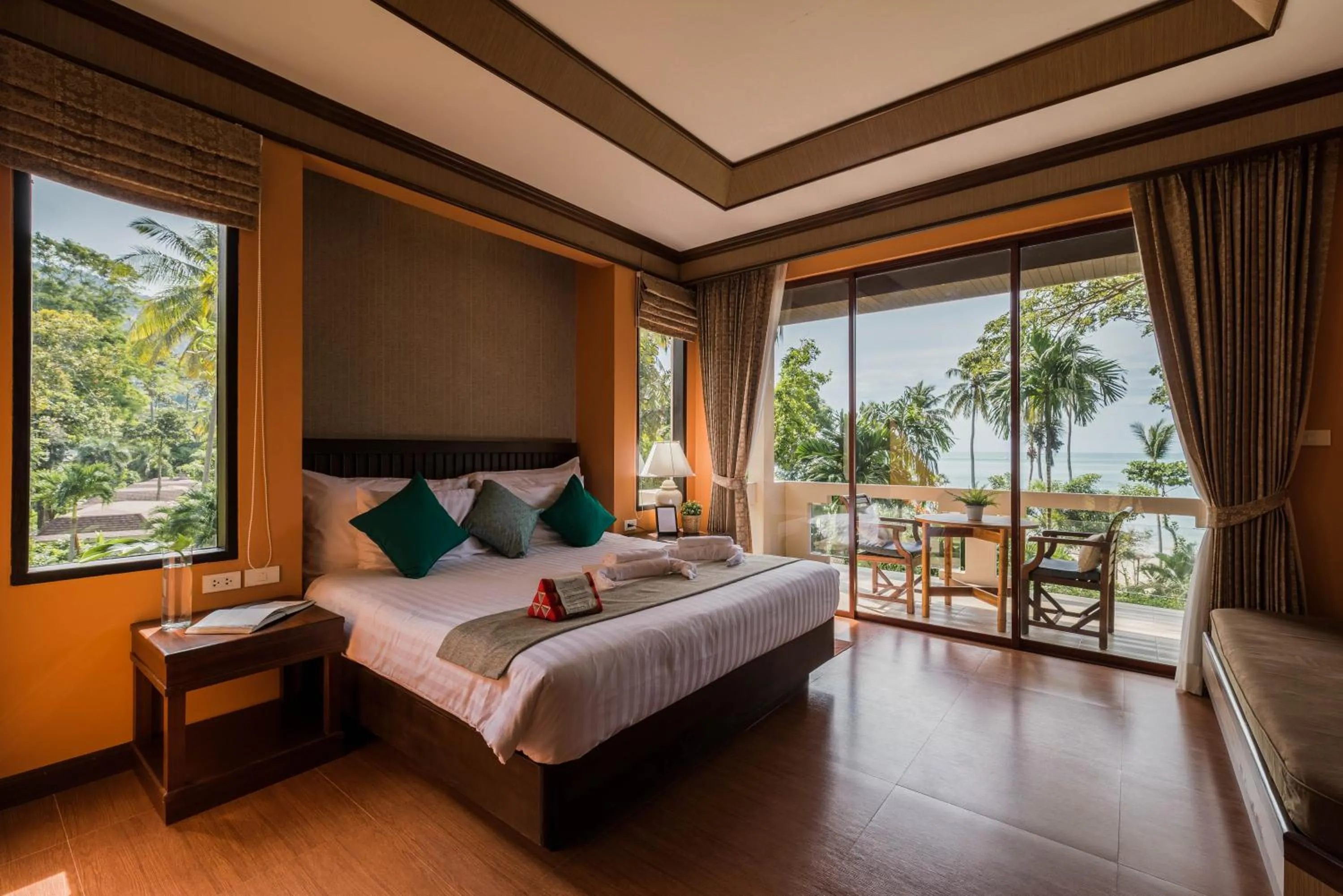 Deluxe Double Room with Sea View in Anda Lanta Resort