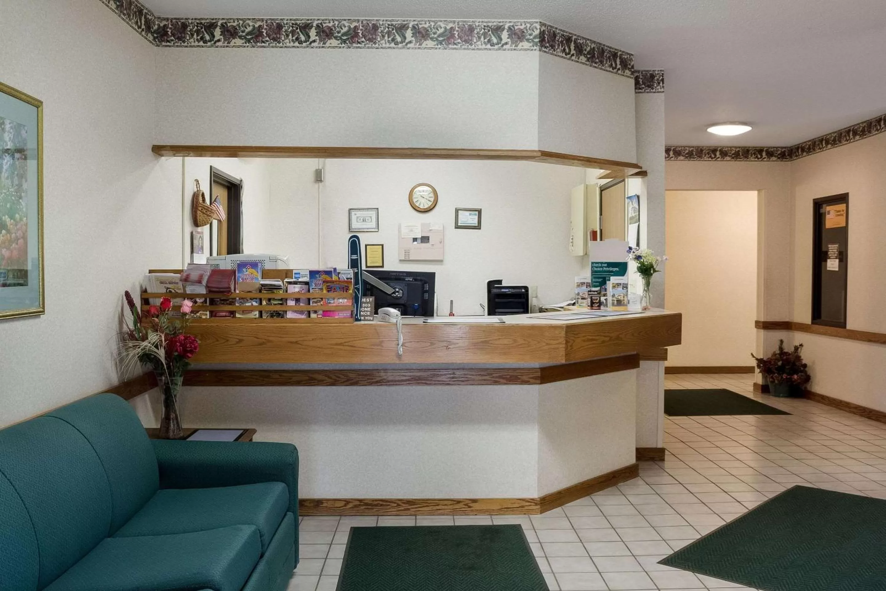 Lobby or reception in Rodeway Inn Wahpeton