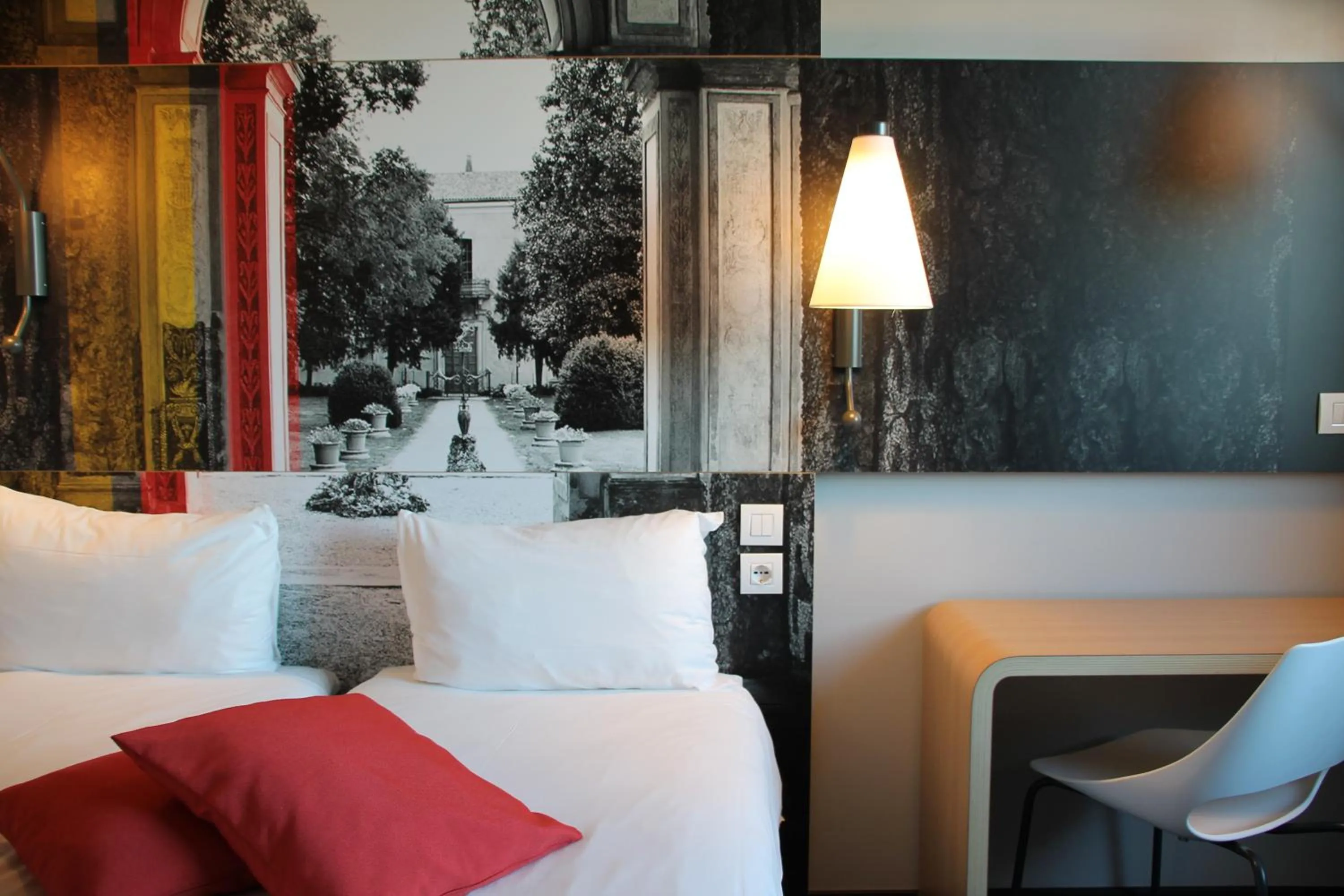 Decorative detail, Bed in Ibis Milano Fiera