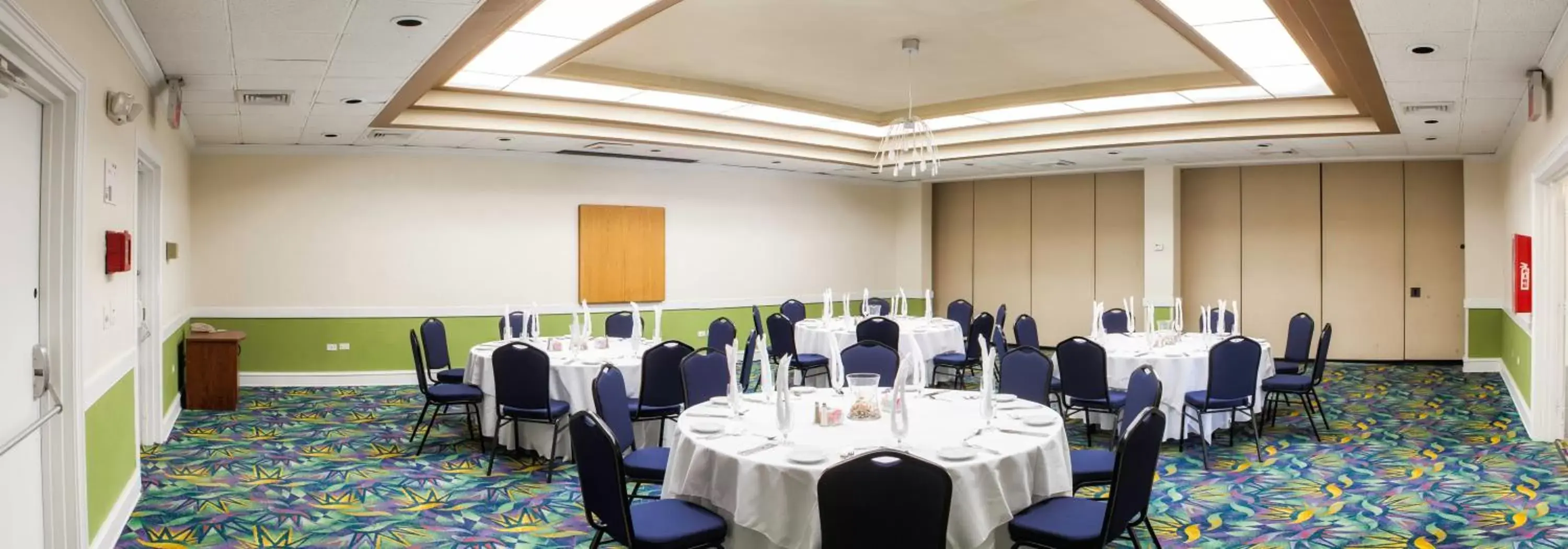 Meeting/conference room in Holiday Inn Key Largo, an IHG Hotel