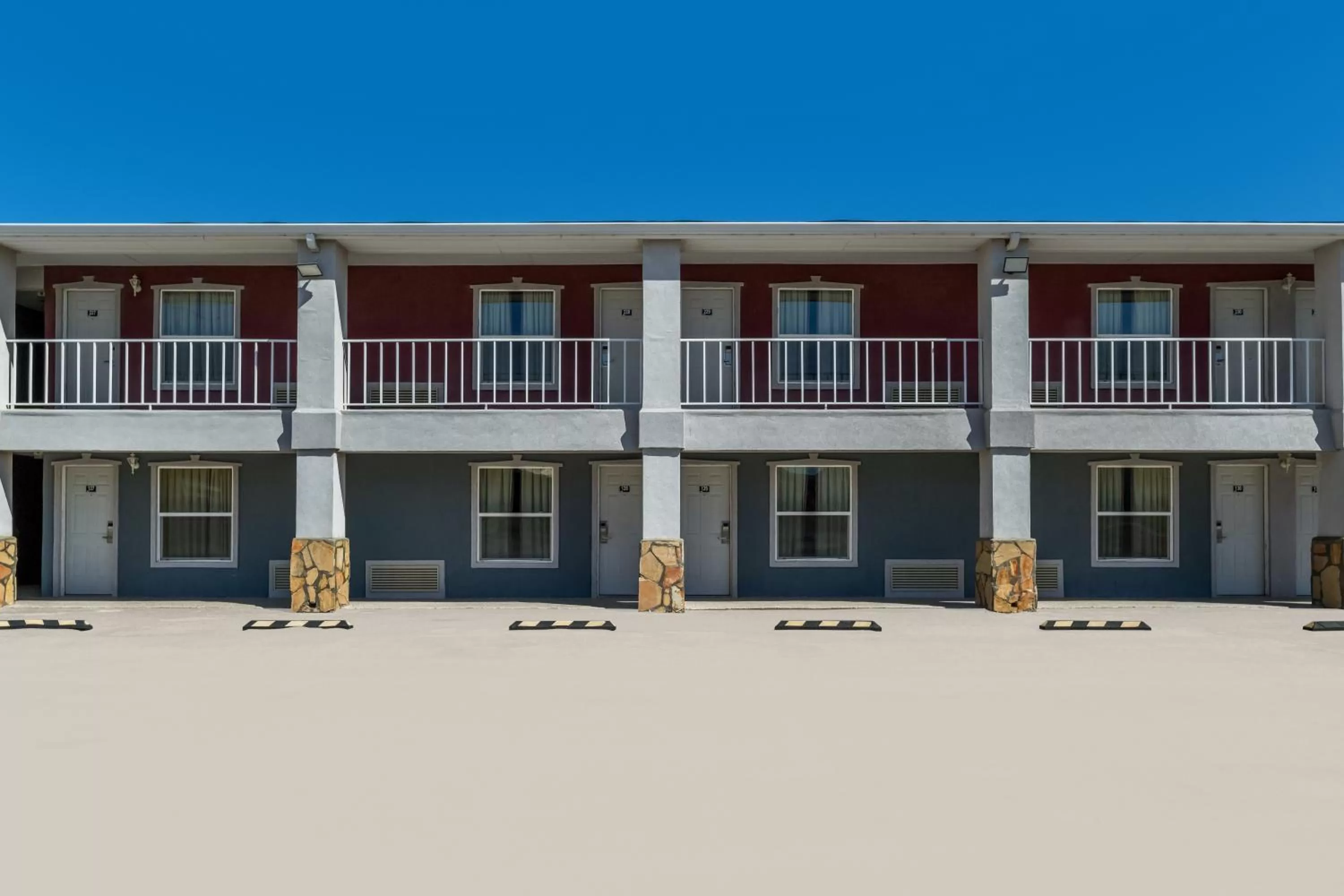 Property building in Americas Best Value Inn Alpine