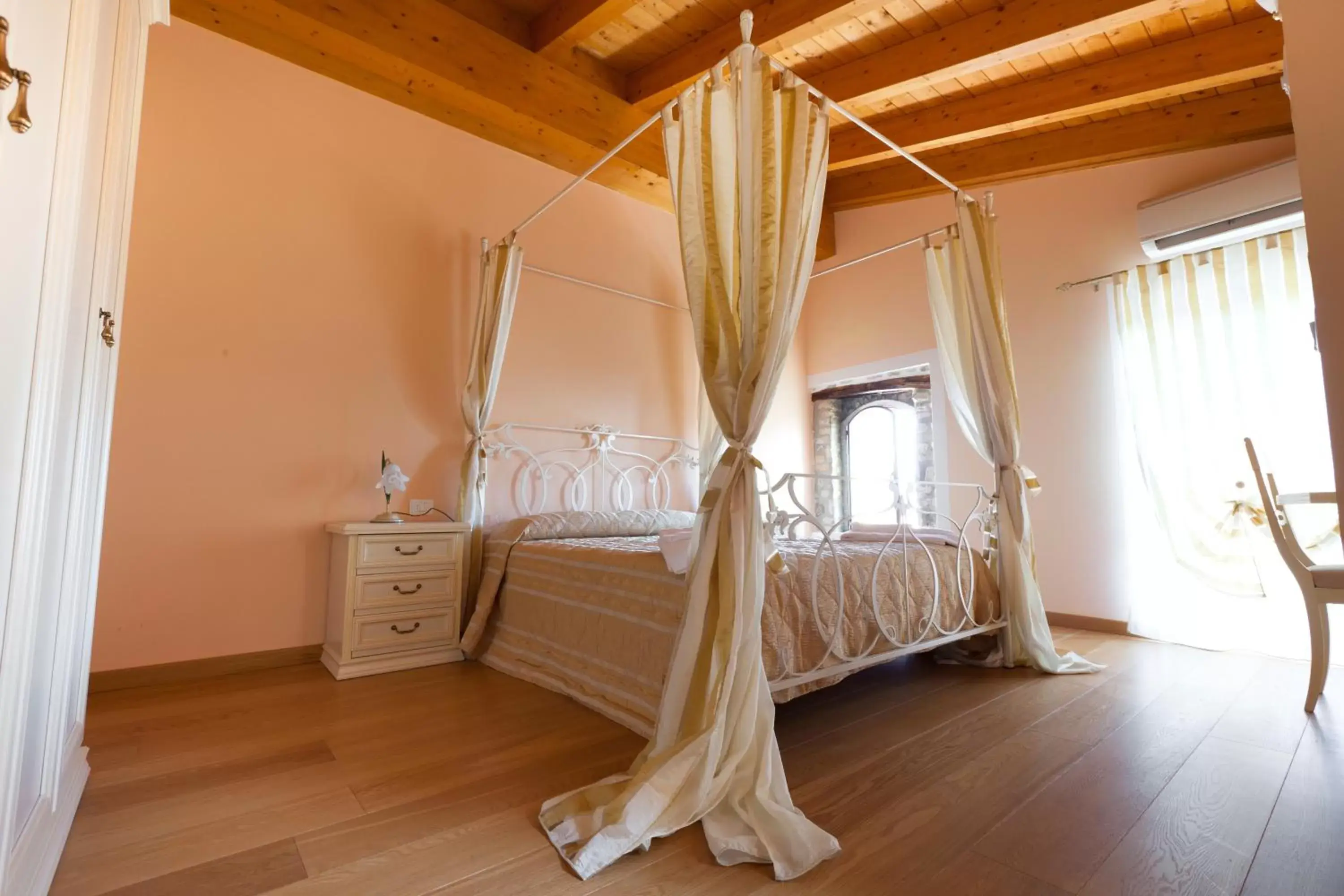 Bedroom, Bed in Barchi Resort - Apartments & Suites