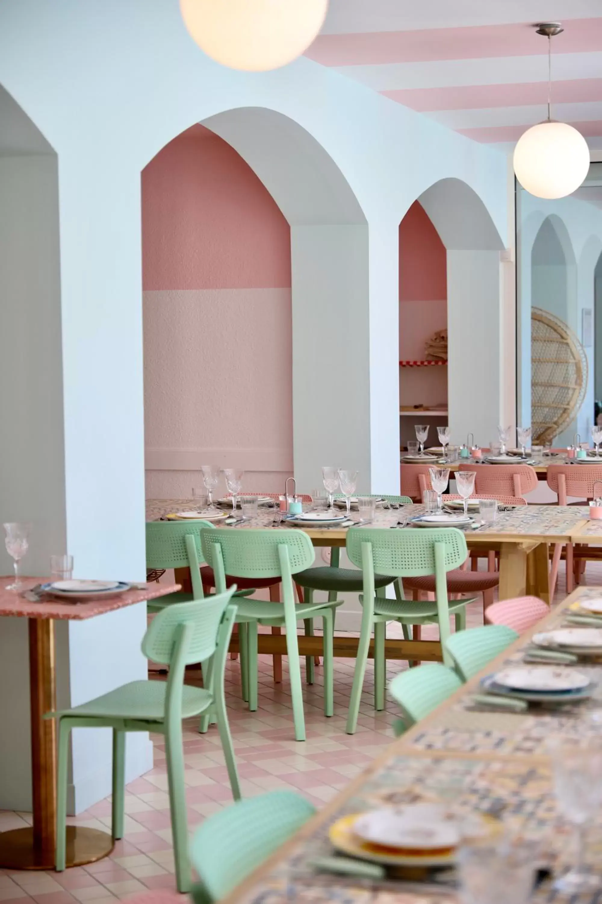 Restaurant/places to eat in greet hôtel Pont du Gard - Route d'Avignon Restaurant/places to eat in greet hôtel Pont du Gard - Route d'Avignon