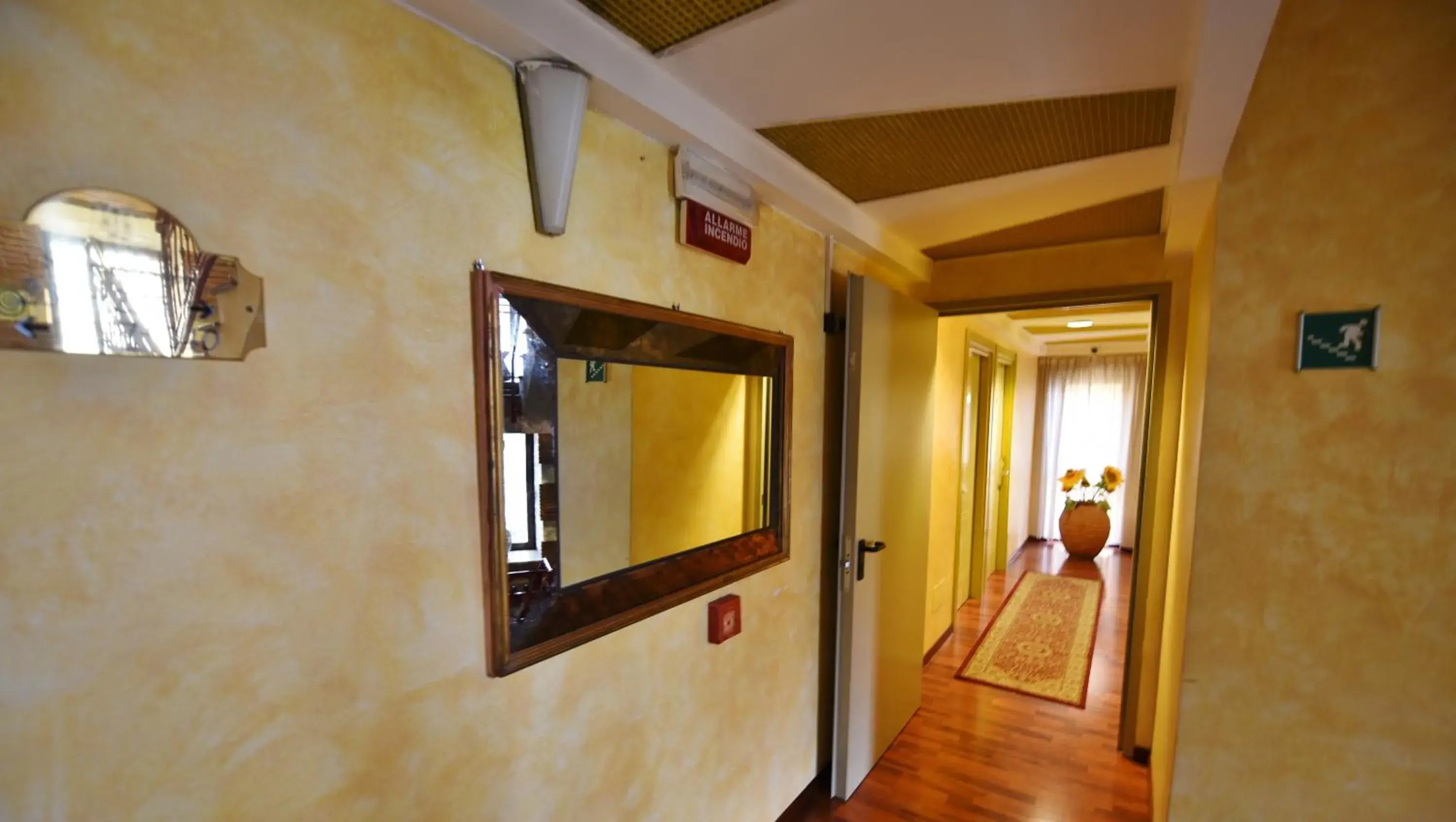 Balcony/Terrace, TV/Entertainment Center in Hotel Al Castello