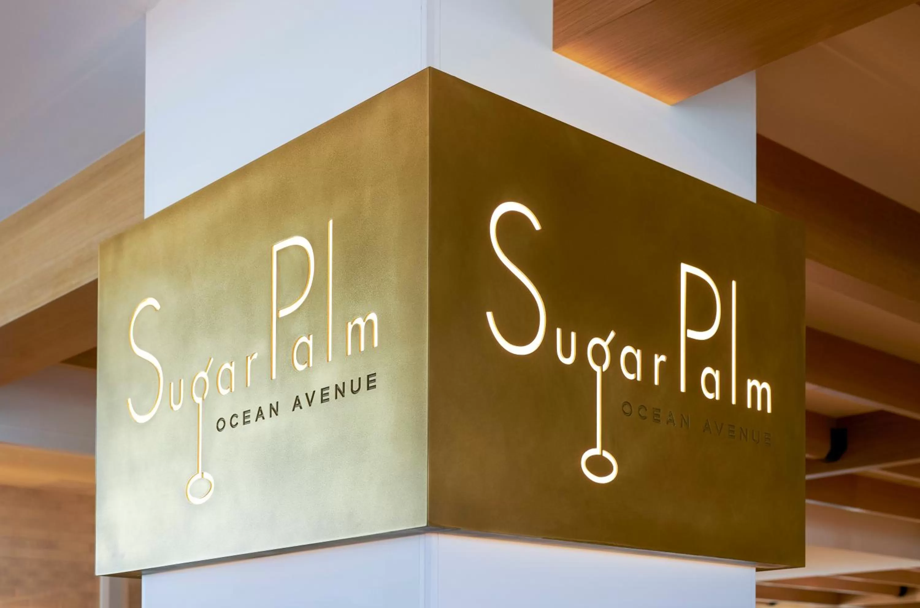 Restaurant/places to eat in Viceroy Santa Monica