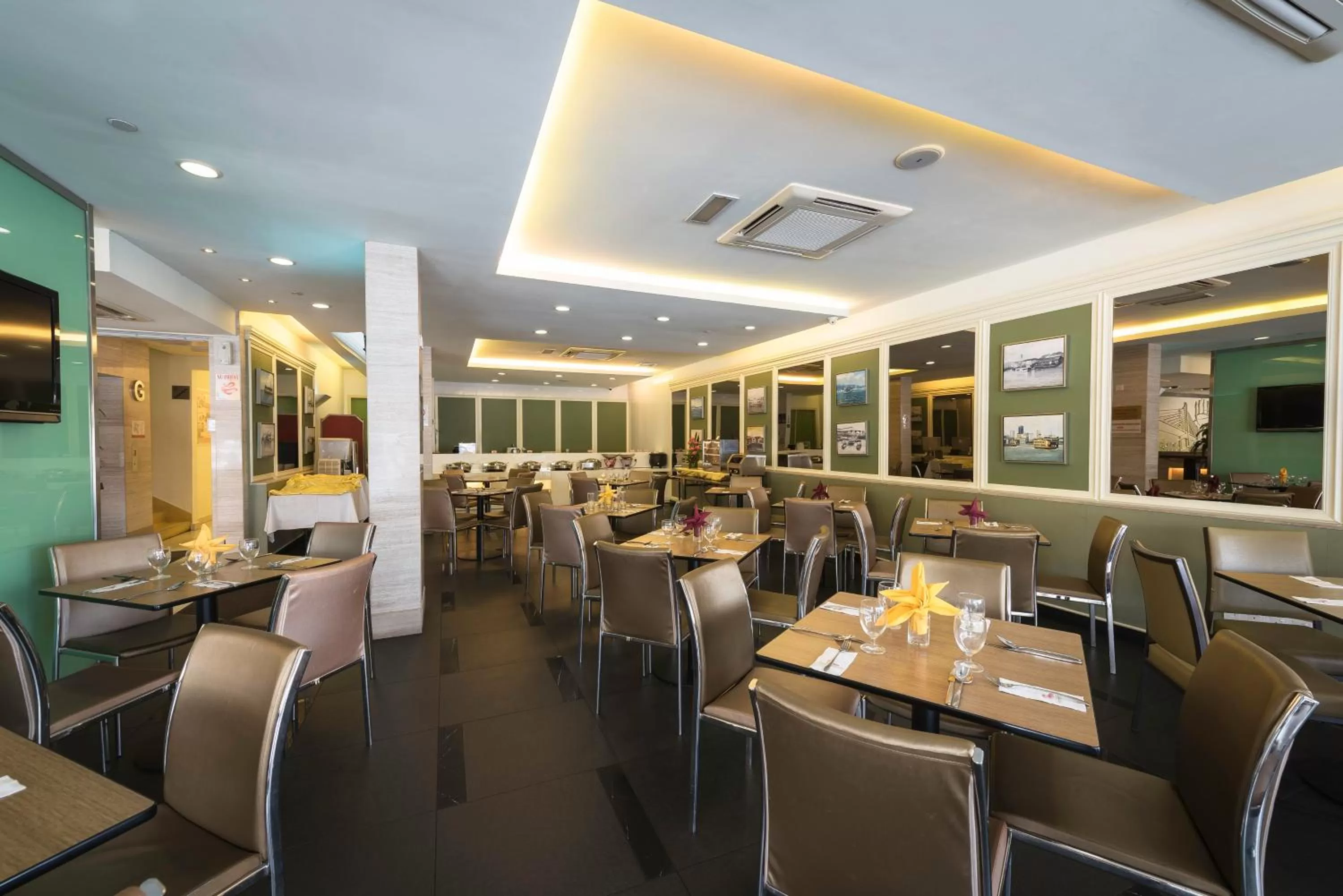 Restaurant/places to eat in Hotel Sentral Georgetown @ City Centre