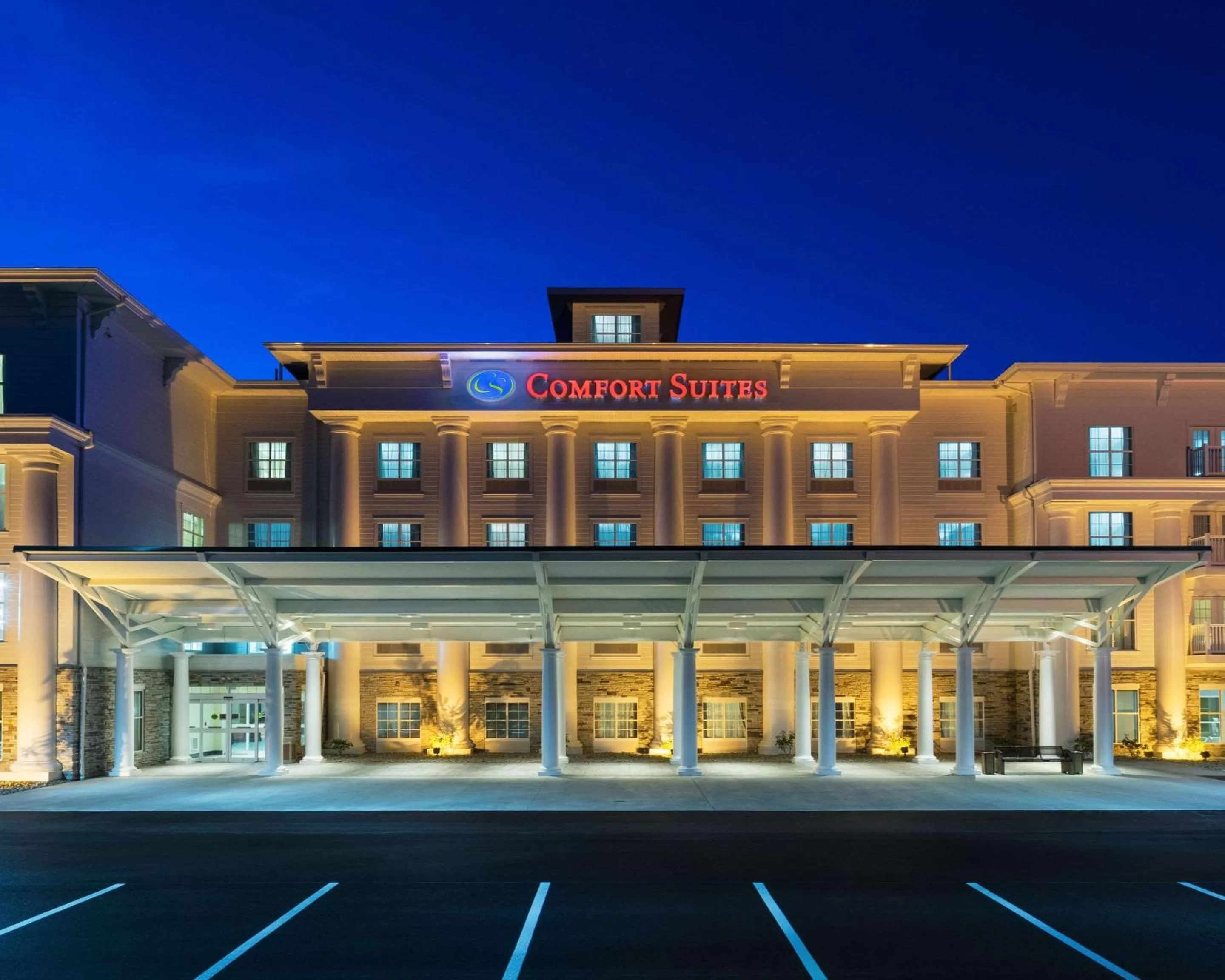 Property building in Comfort Suites DuBois Country Club