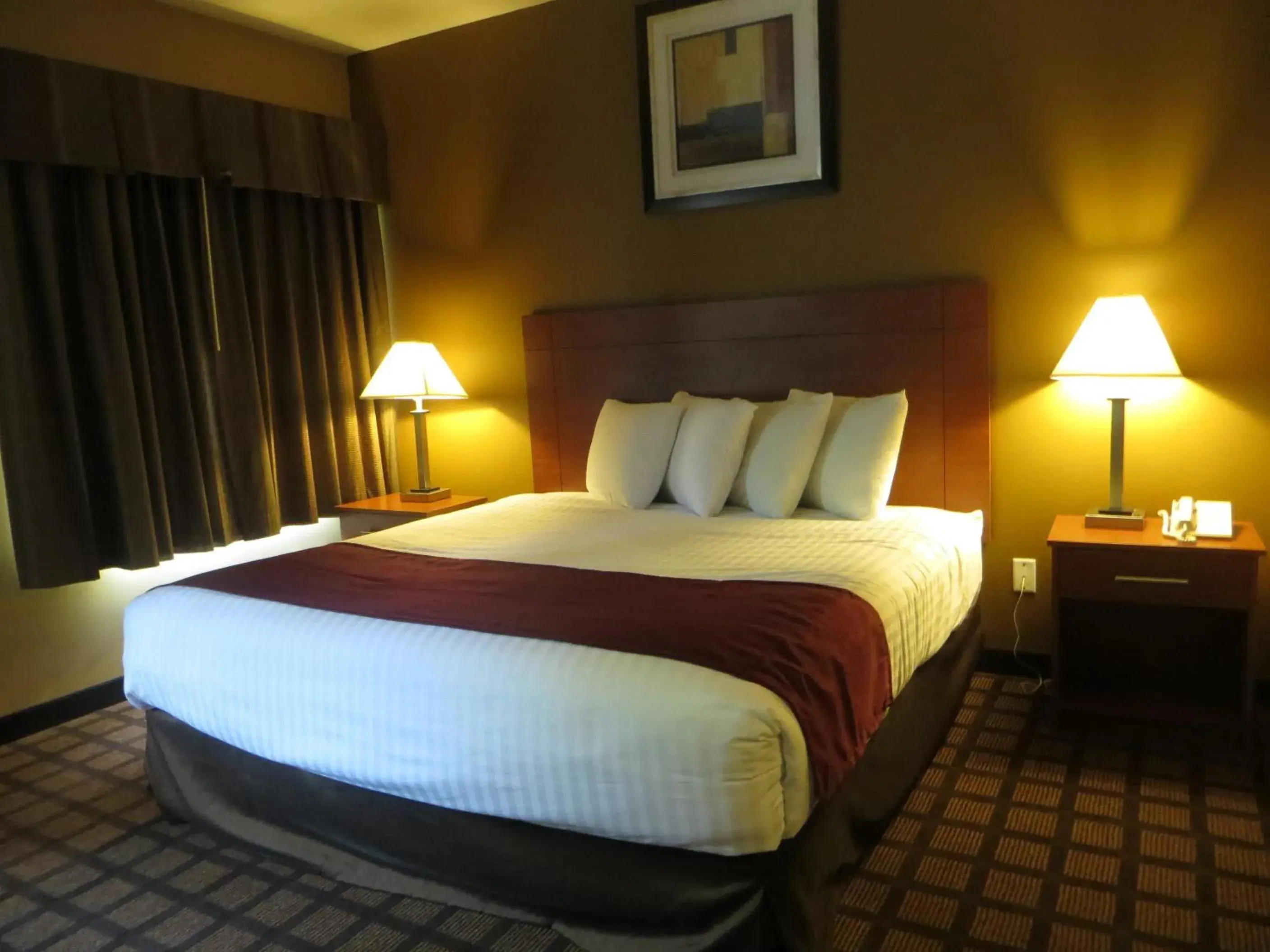 Deluxe King Studio Suite - Non-Smoking in Baymont by Wyndham New Buffalo Deluxe King Studio Suite - Non-Smoking in Baymont by Wyndham New Buffalo