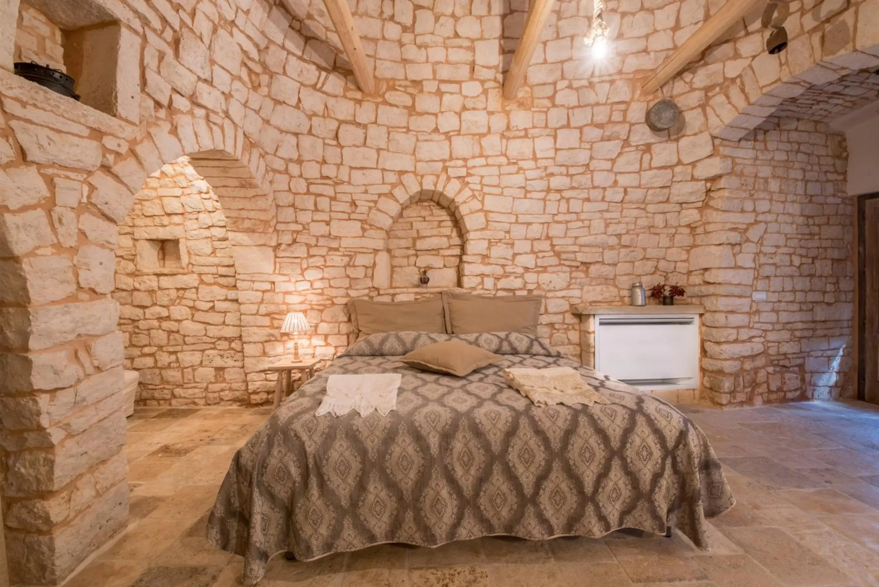 Bed in Trulli Antichi Mestieri - Widespread Trulli in the historic center