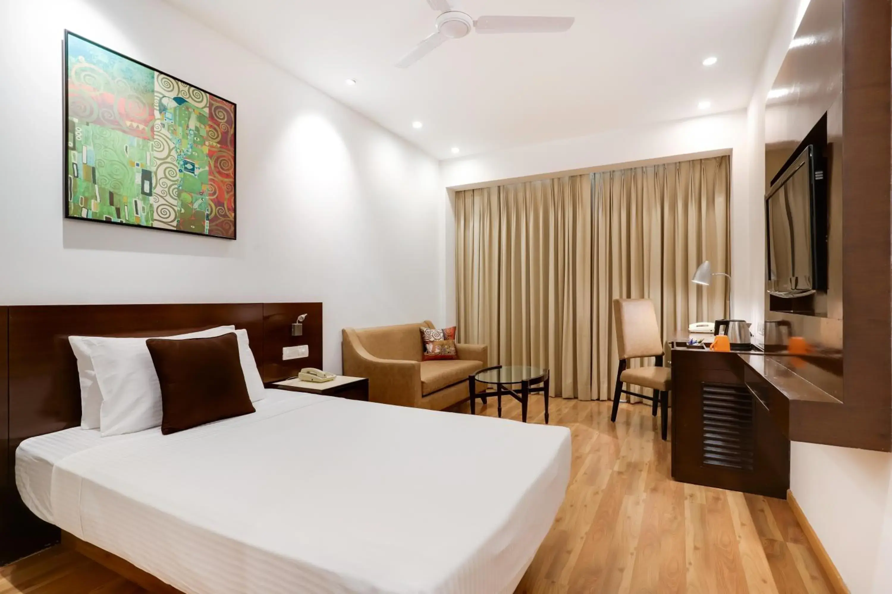 Bed in Lemon Tree Premier 1, Gurugram