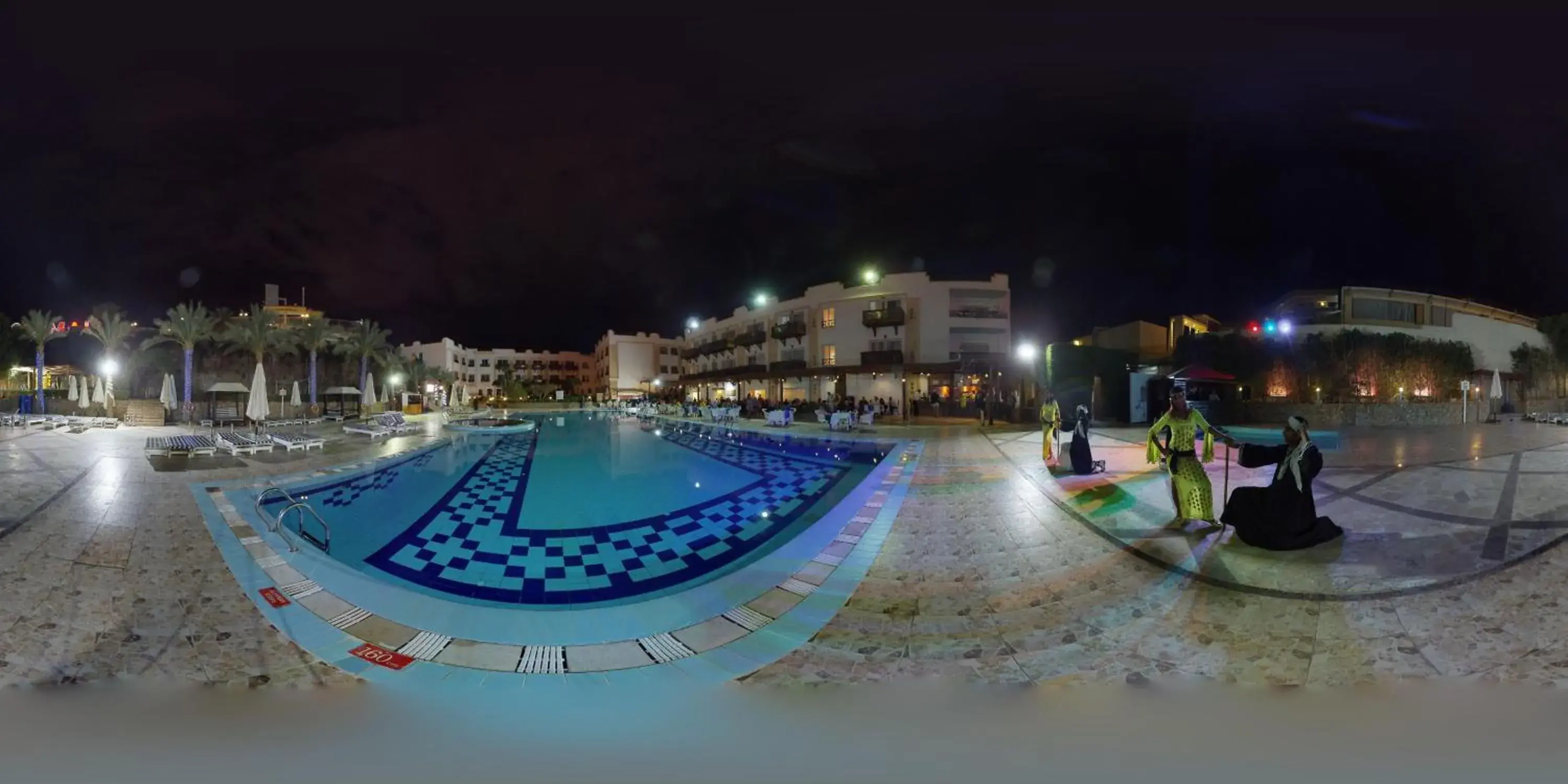 Swimming Pool in Falcon Naama Star Hotel