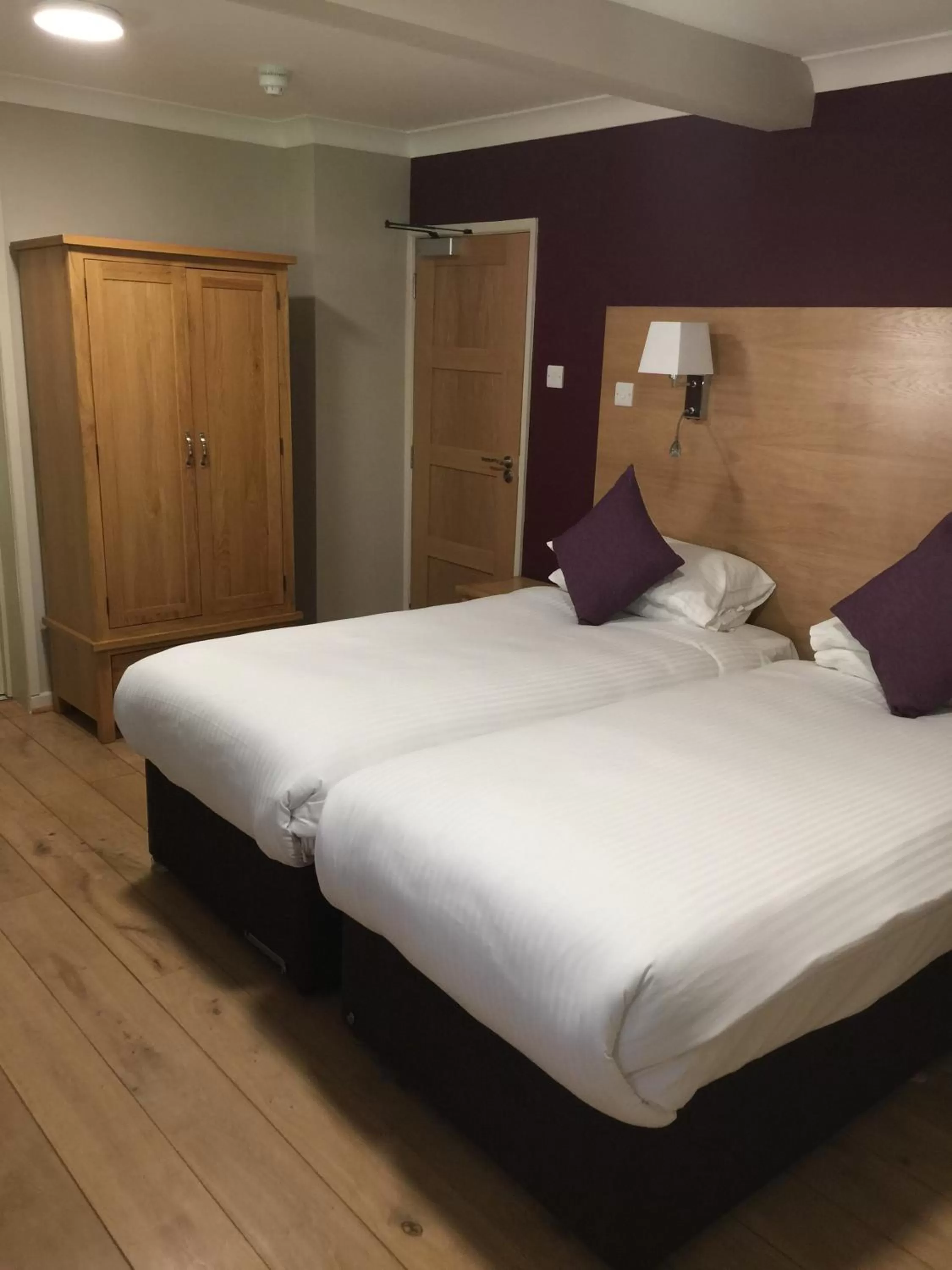 Bed in Hotel Celebrity Bournemouth East Cliff by Villare hotels