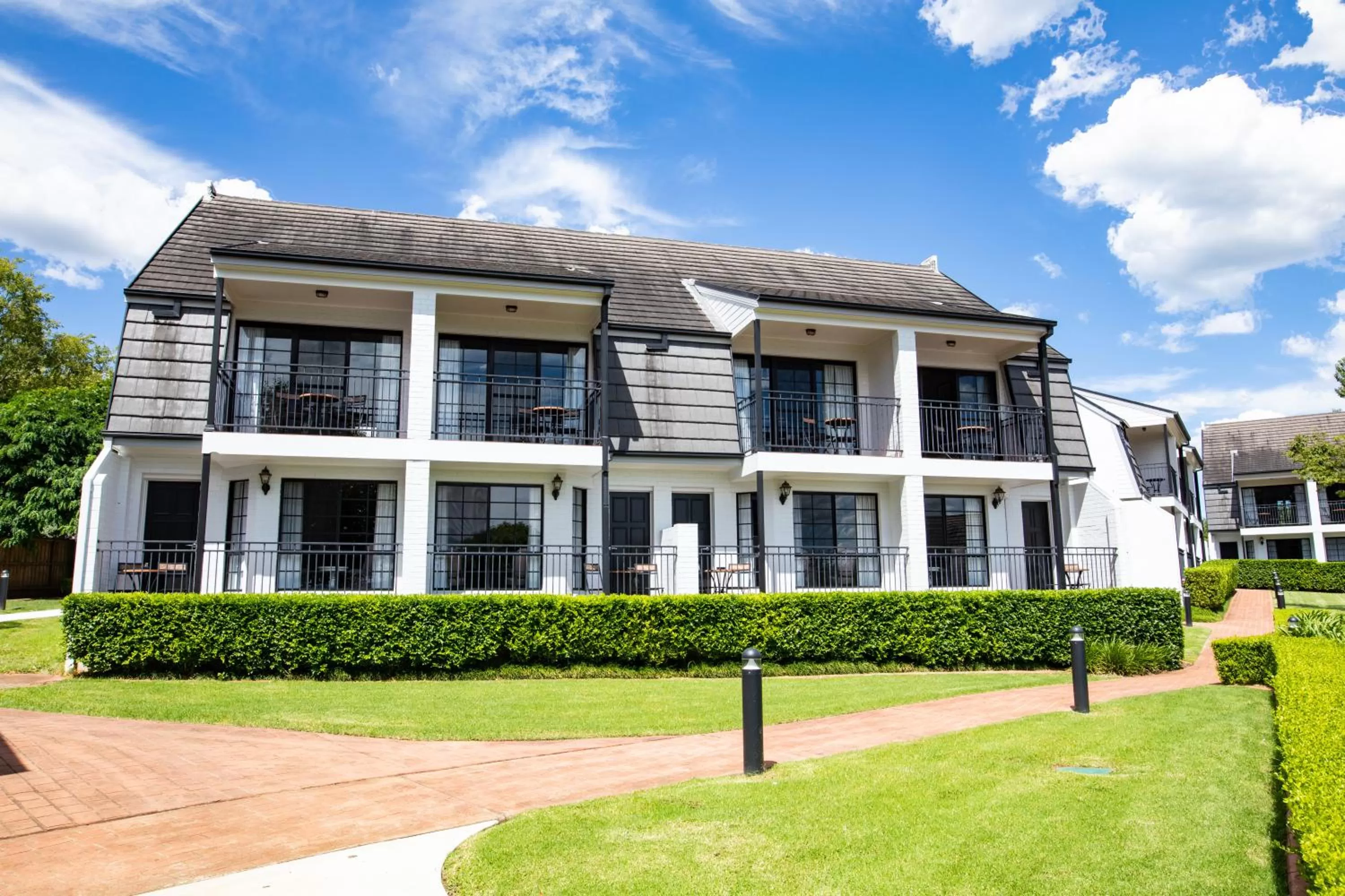 Property building in Camden Valley Inn