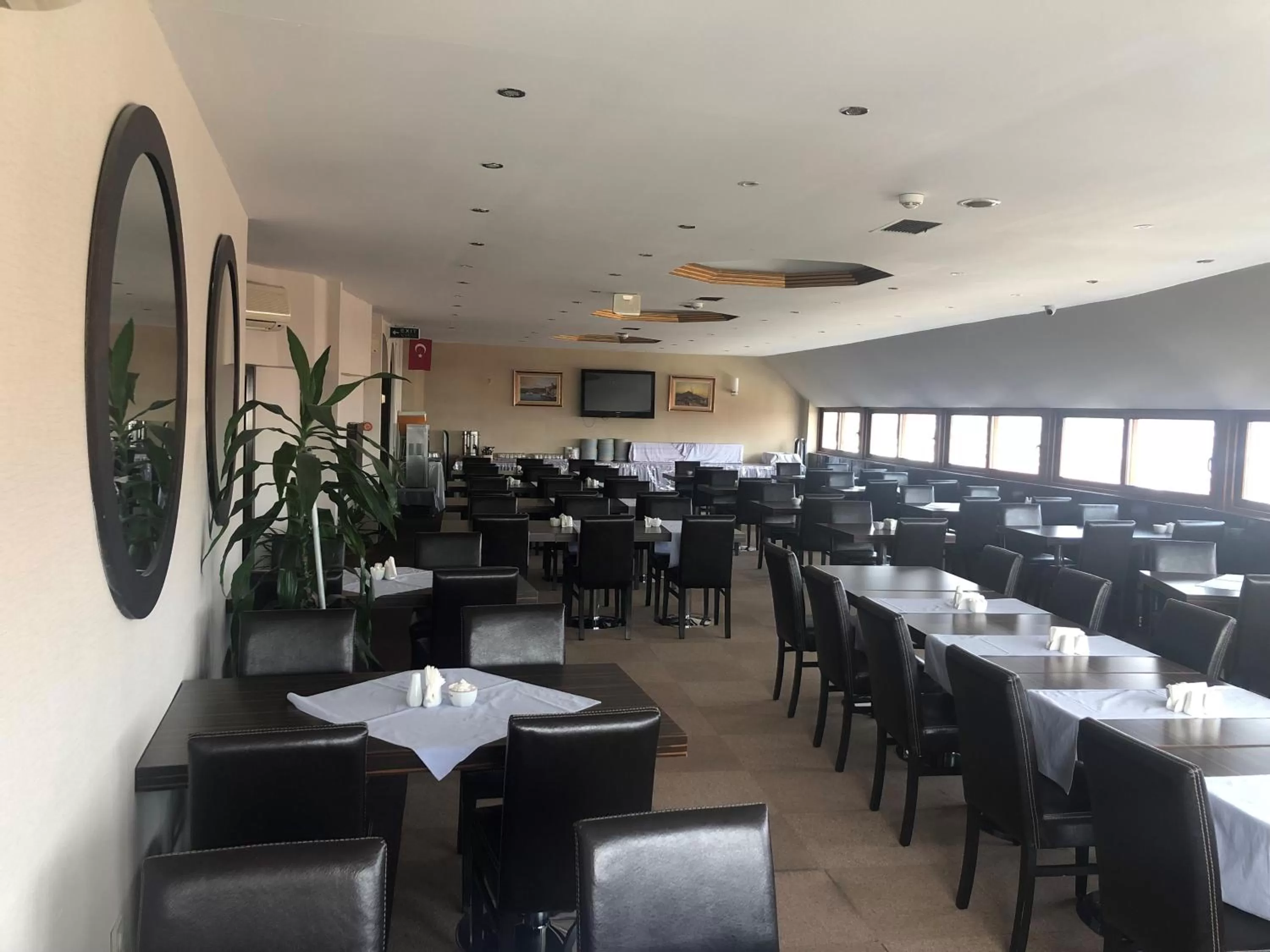 Restaurant/places to eat in Hotel Topkapı