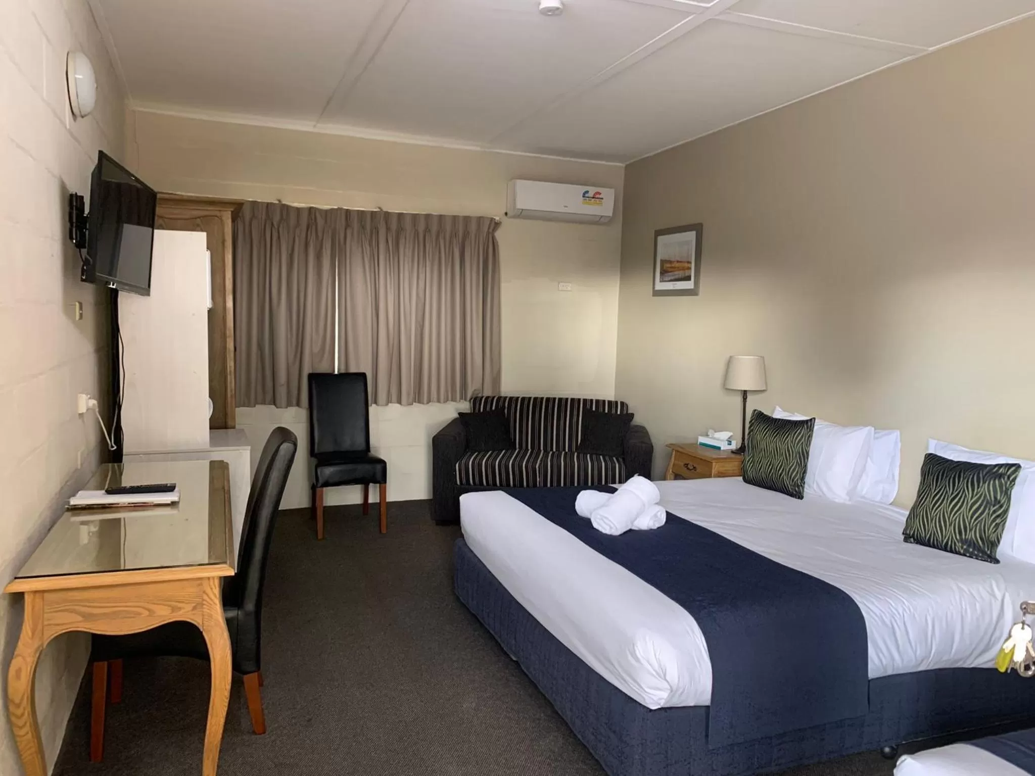 Bed in Gulgong Motel