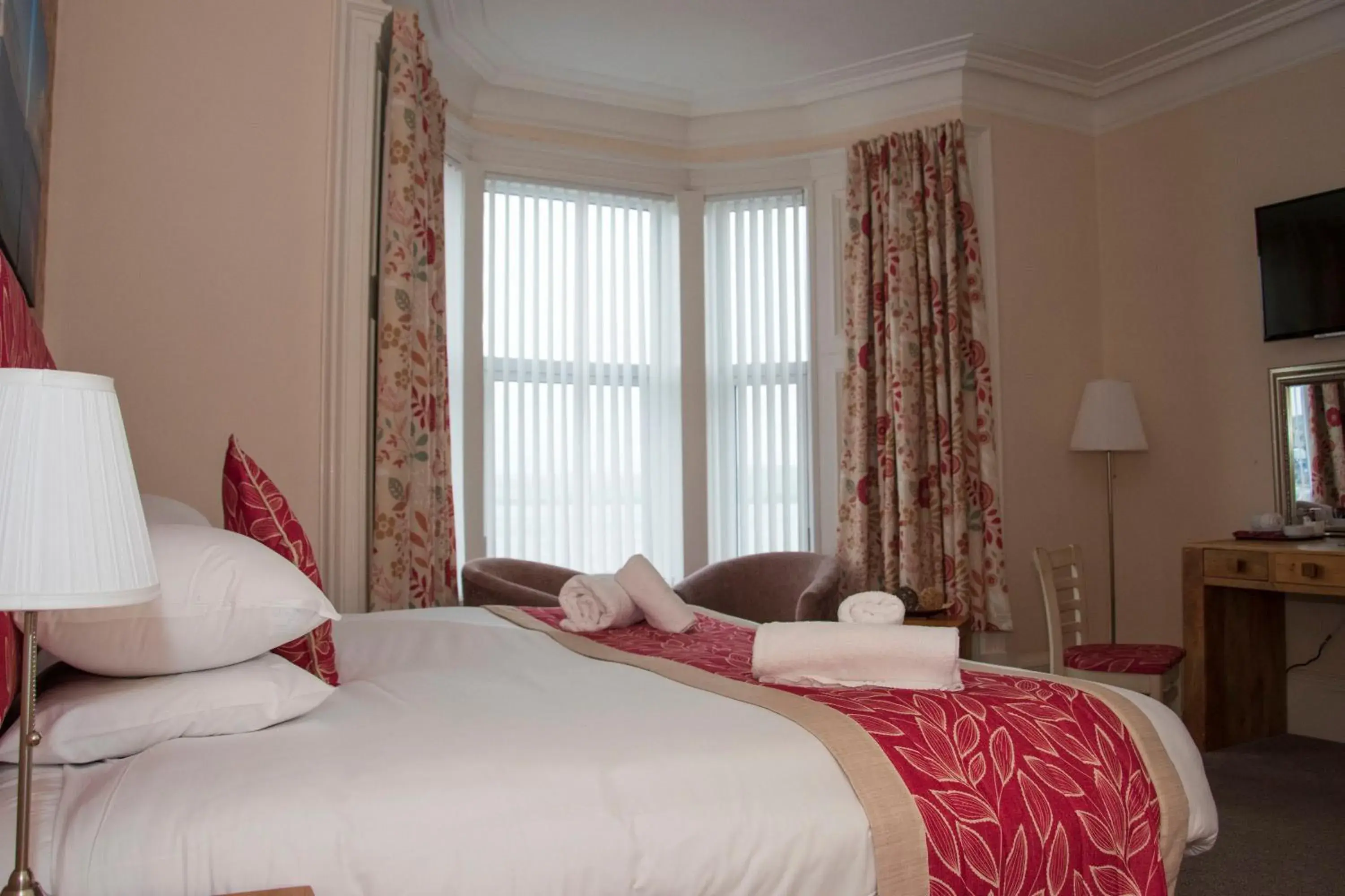 Bedroom, Bed in Craignelder Hotel