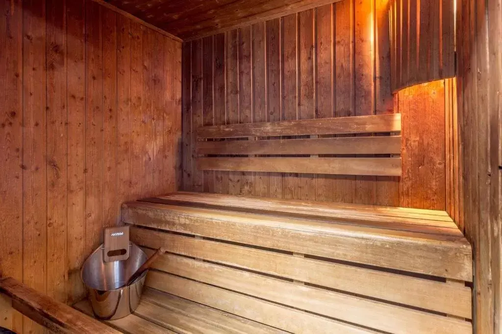 Spa and wellness centre/facilities in Best Western Hotel Nuit De Retz Nantes Sud Spa and wellness centre/facilities in Best Western Hotel Nuit De Retz Nantes Sud