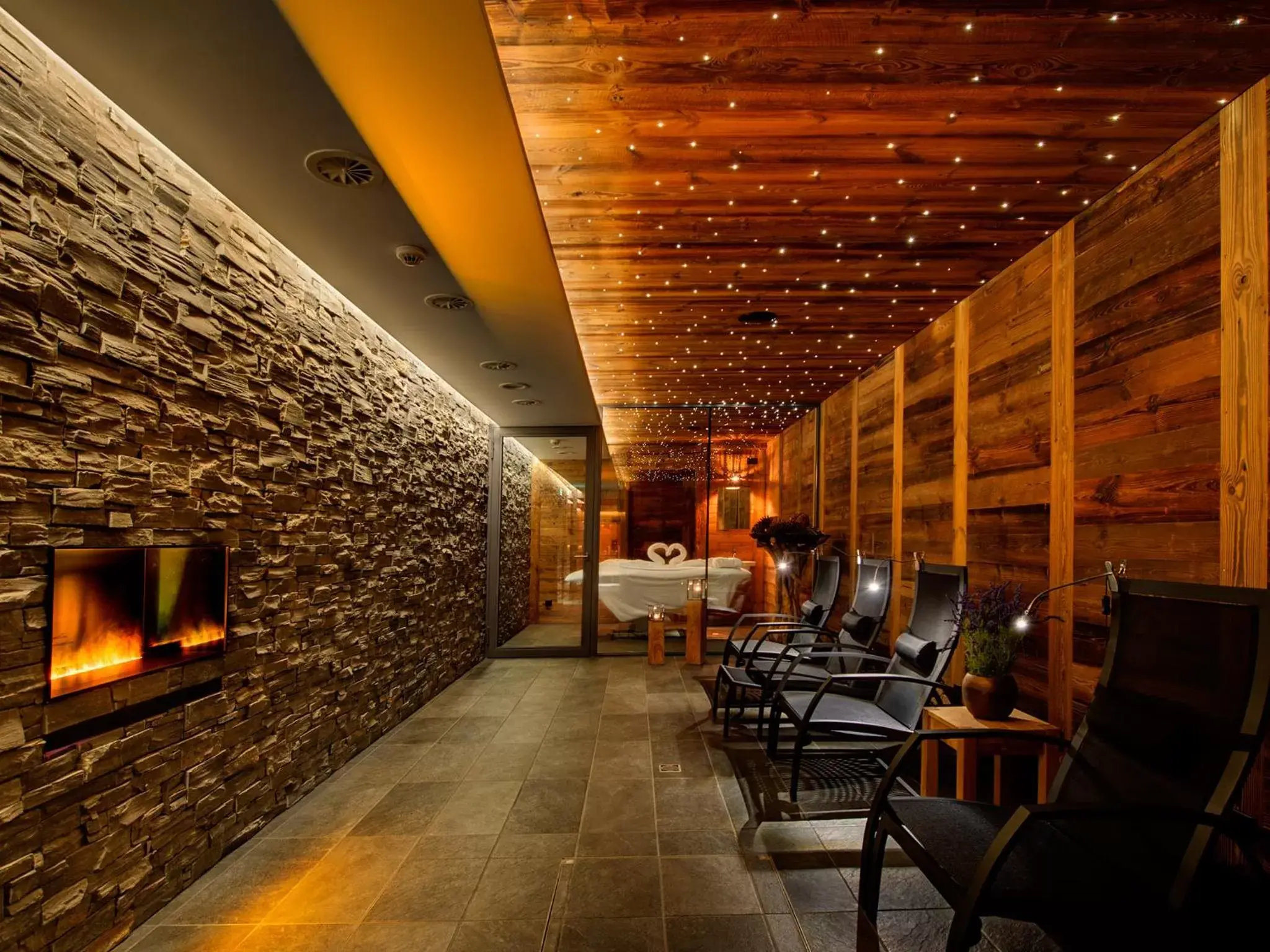 Sauna, Restaurant/Places to Eat in Hotel Bristol