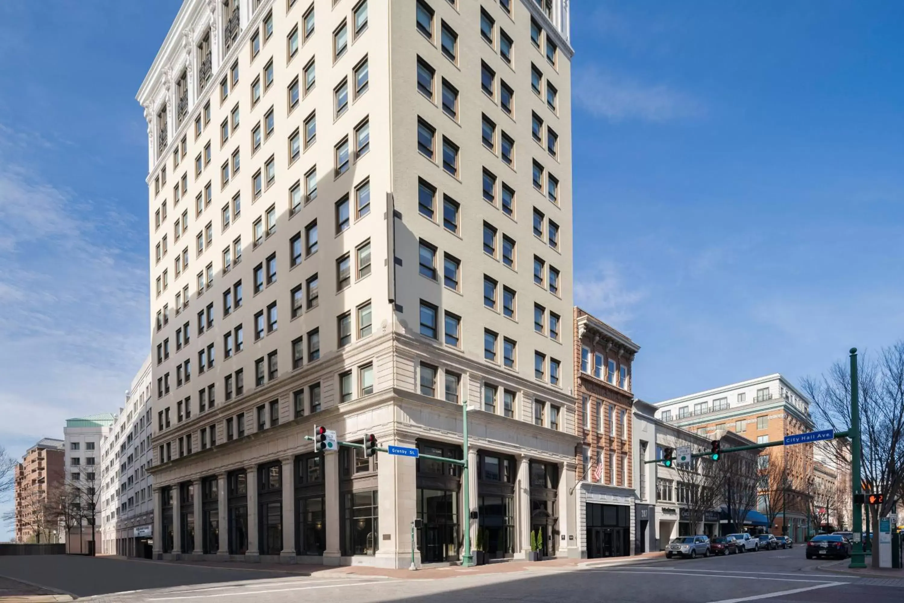 Property Building in Glass Light Hotel & Gallery, Autograph Collection